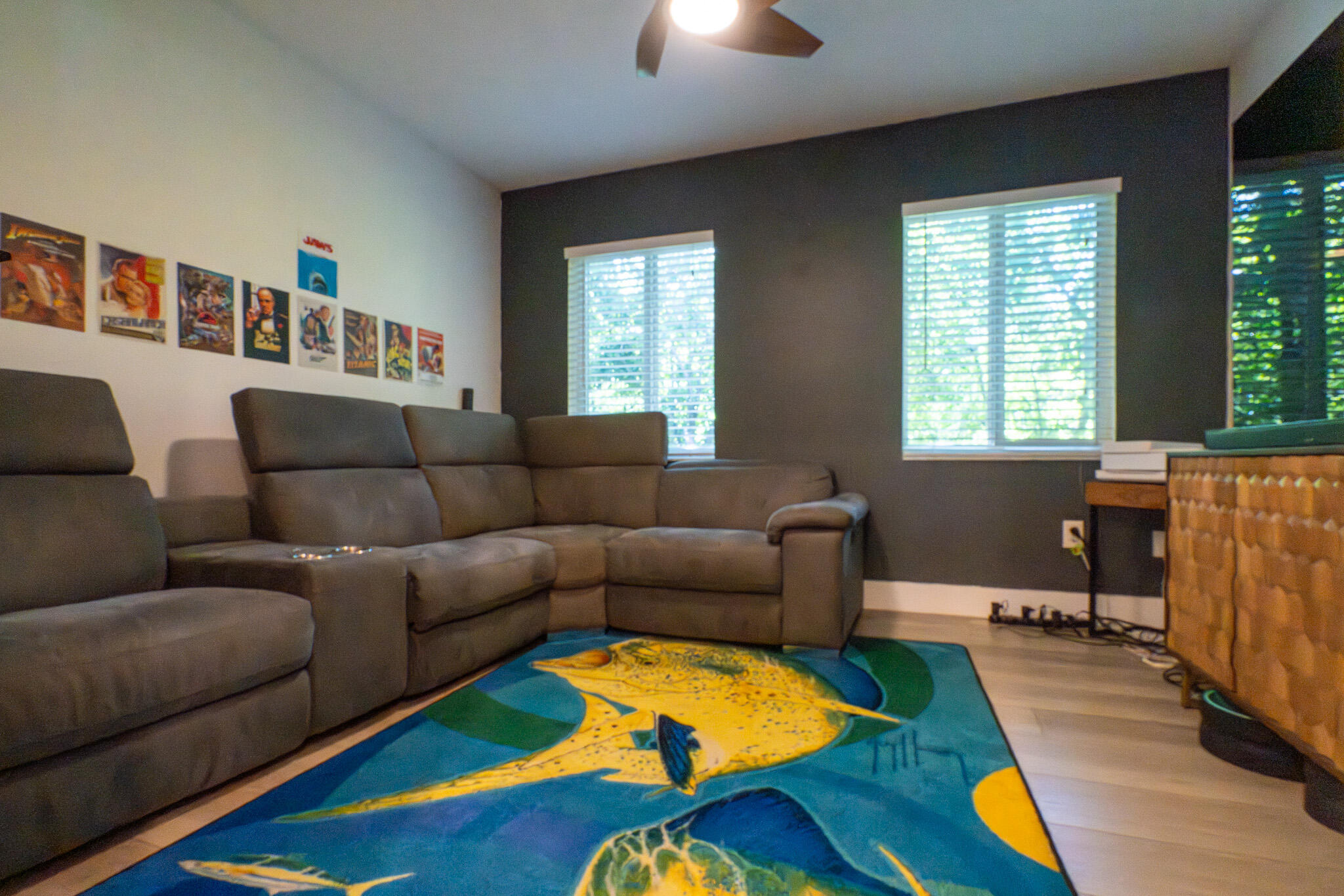 207 Sunset Boulevard