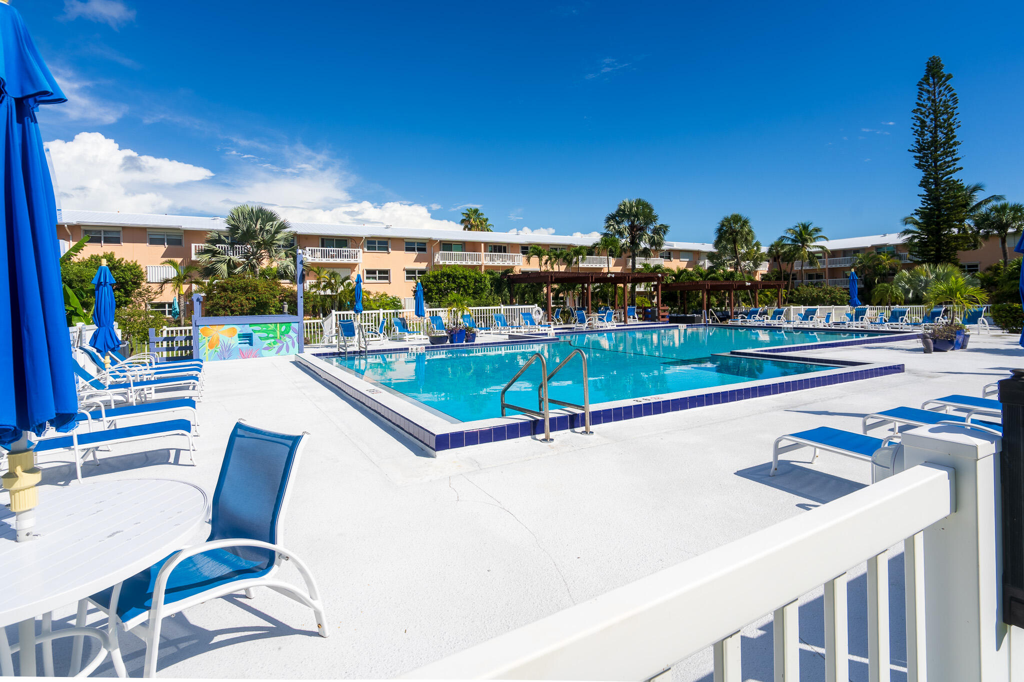2601 S Roosevelt Boulevard Unit: APT 103C