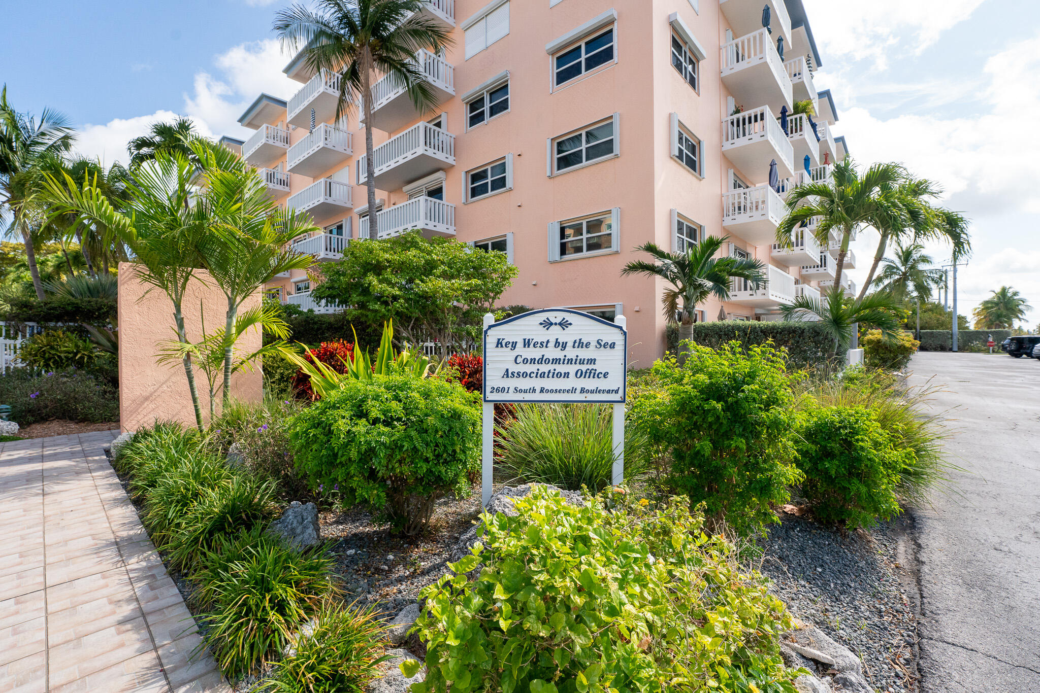 2601 S Roosevelt Boulevard Unit: APT 103C