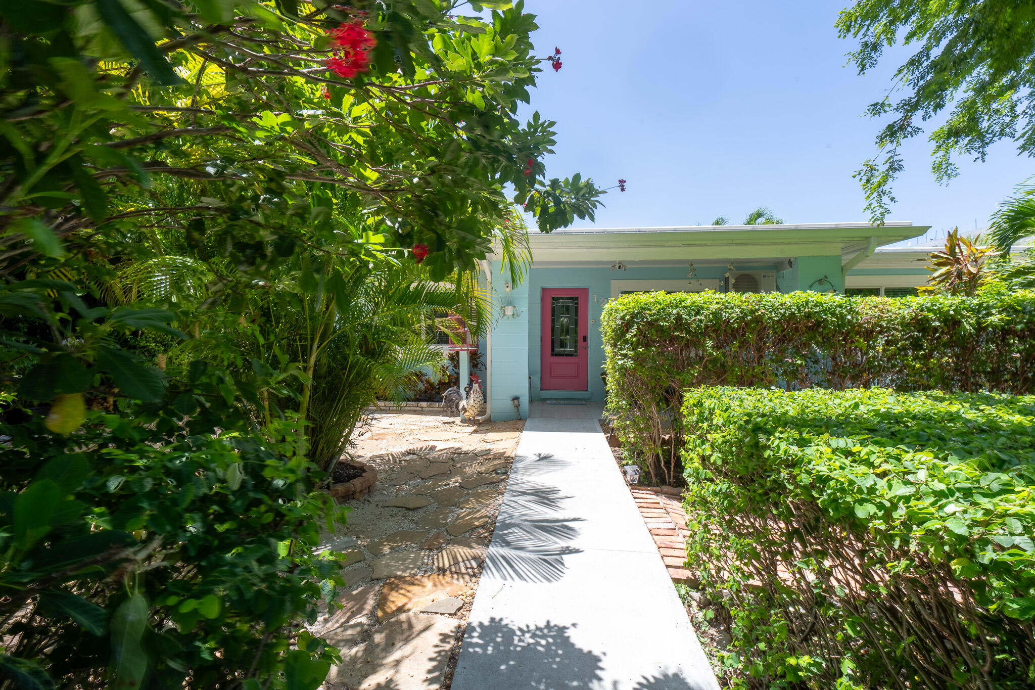 12 Bay Drive