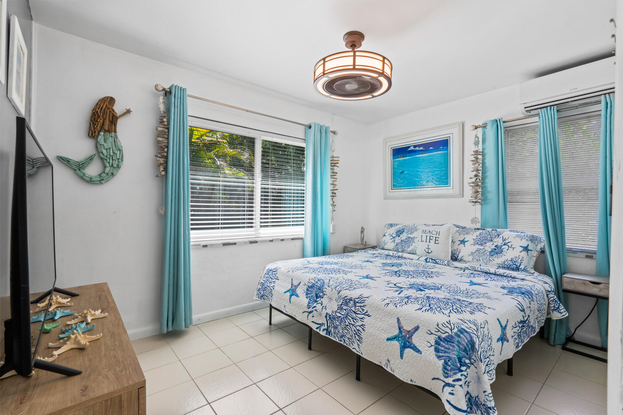 12 Bay Drive
