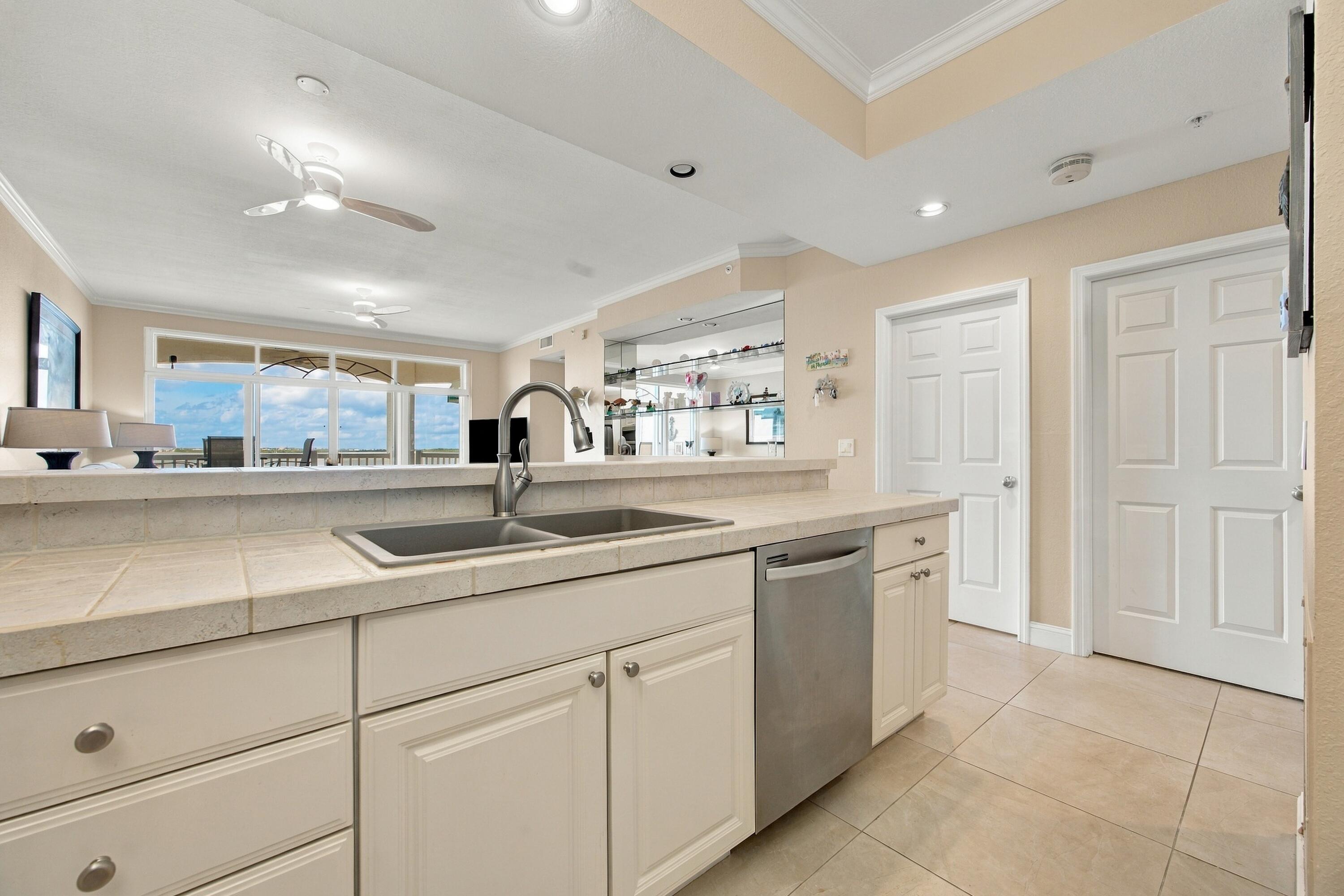5607 College Road # B302