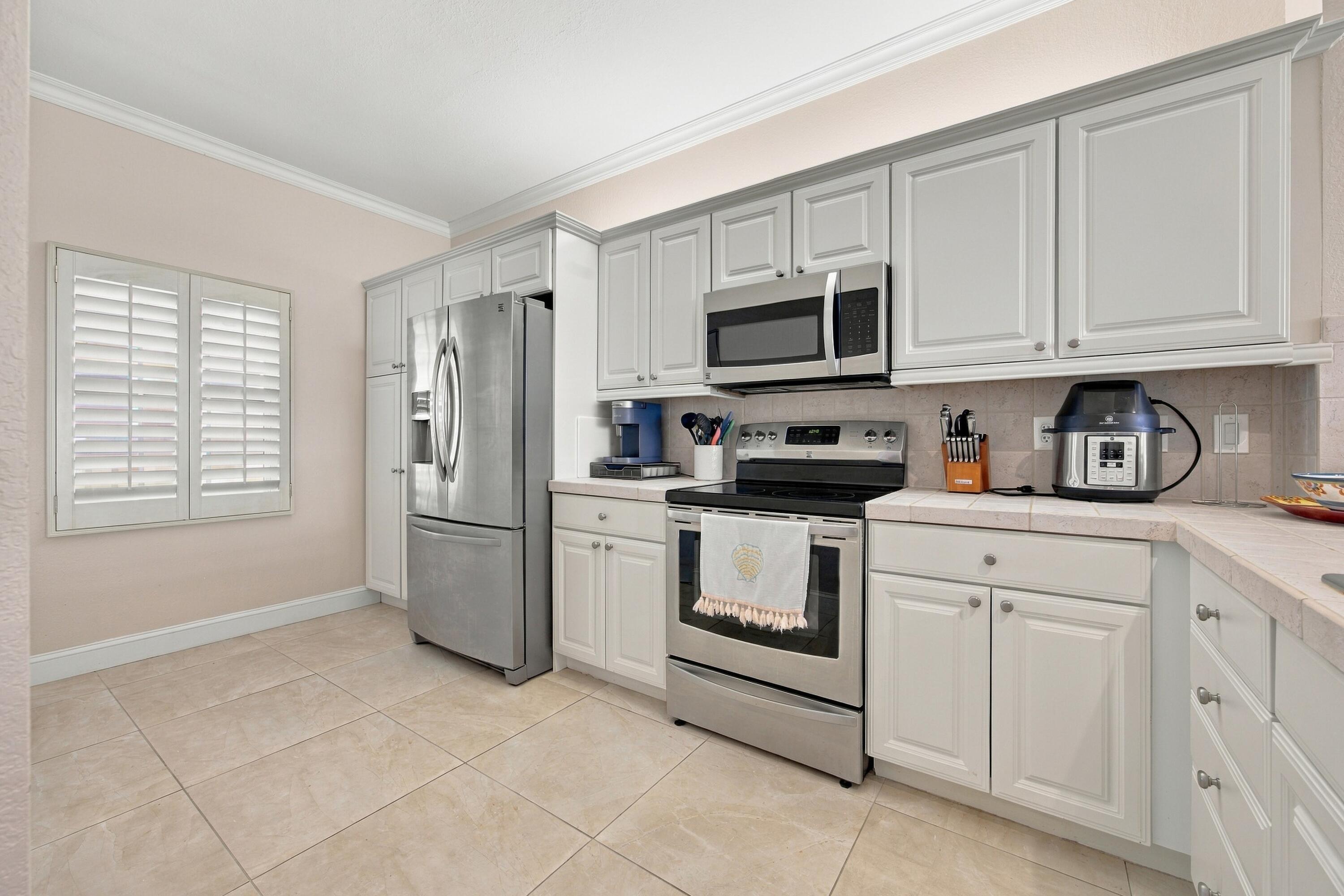 5607 College Road # B302