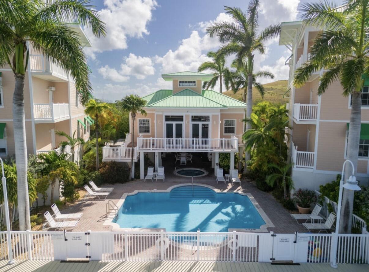 5607 College Road # B302