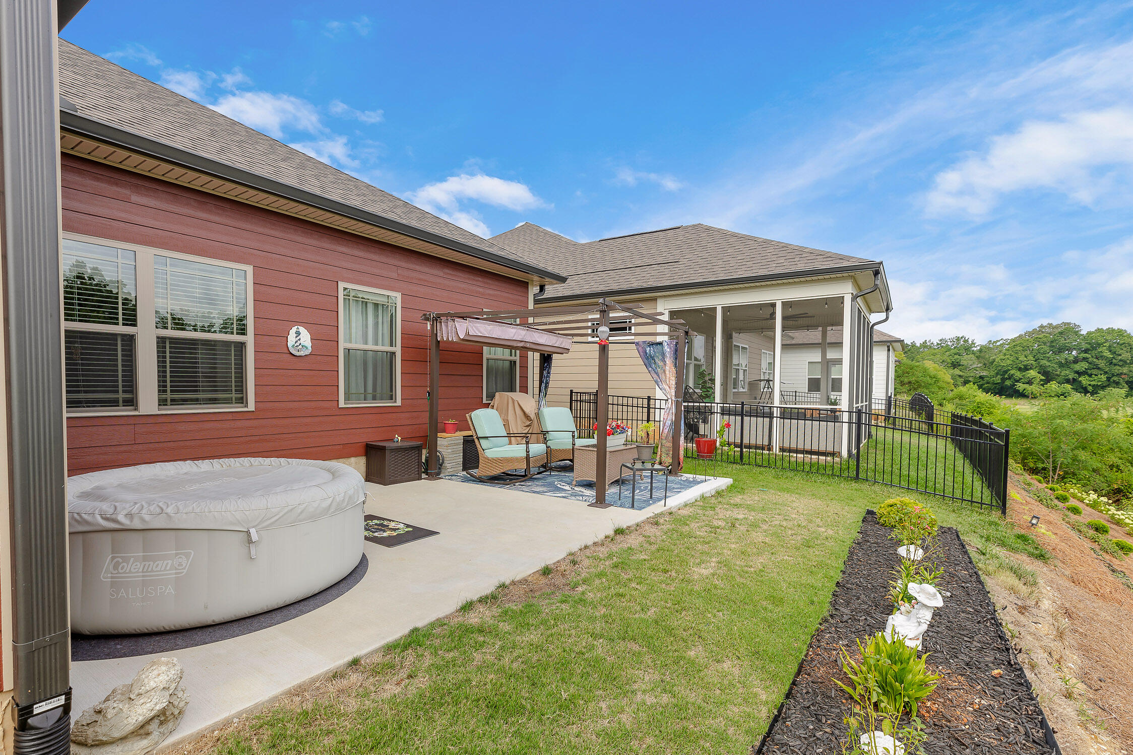 5807 Amber Valley Ln