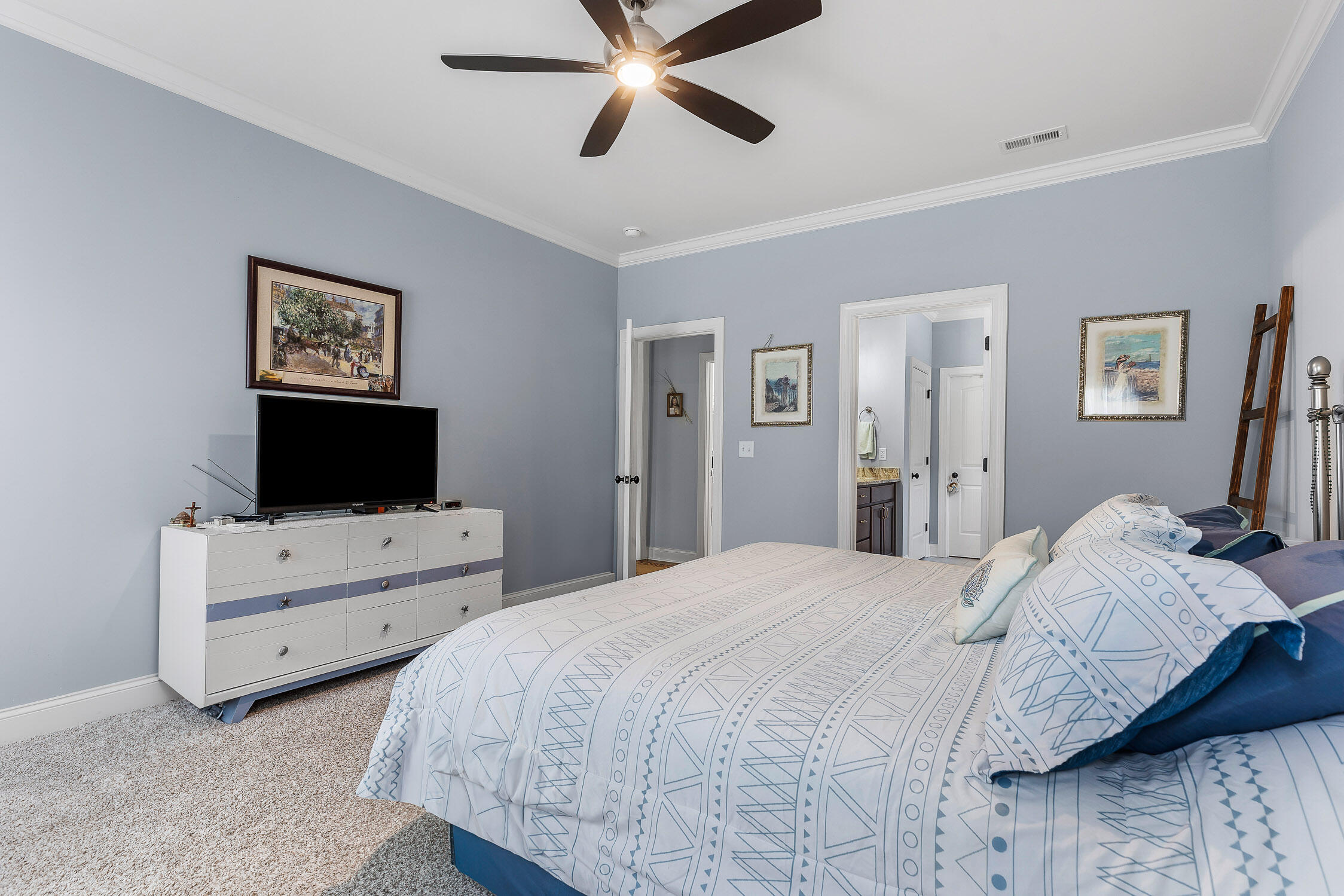 5807 Amber Valley Ln