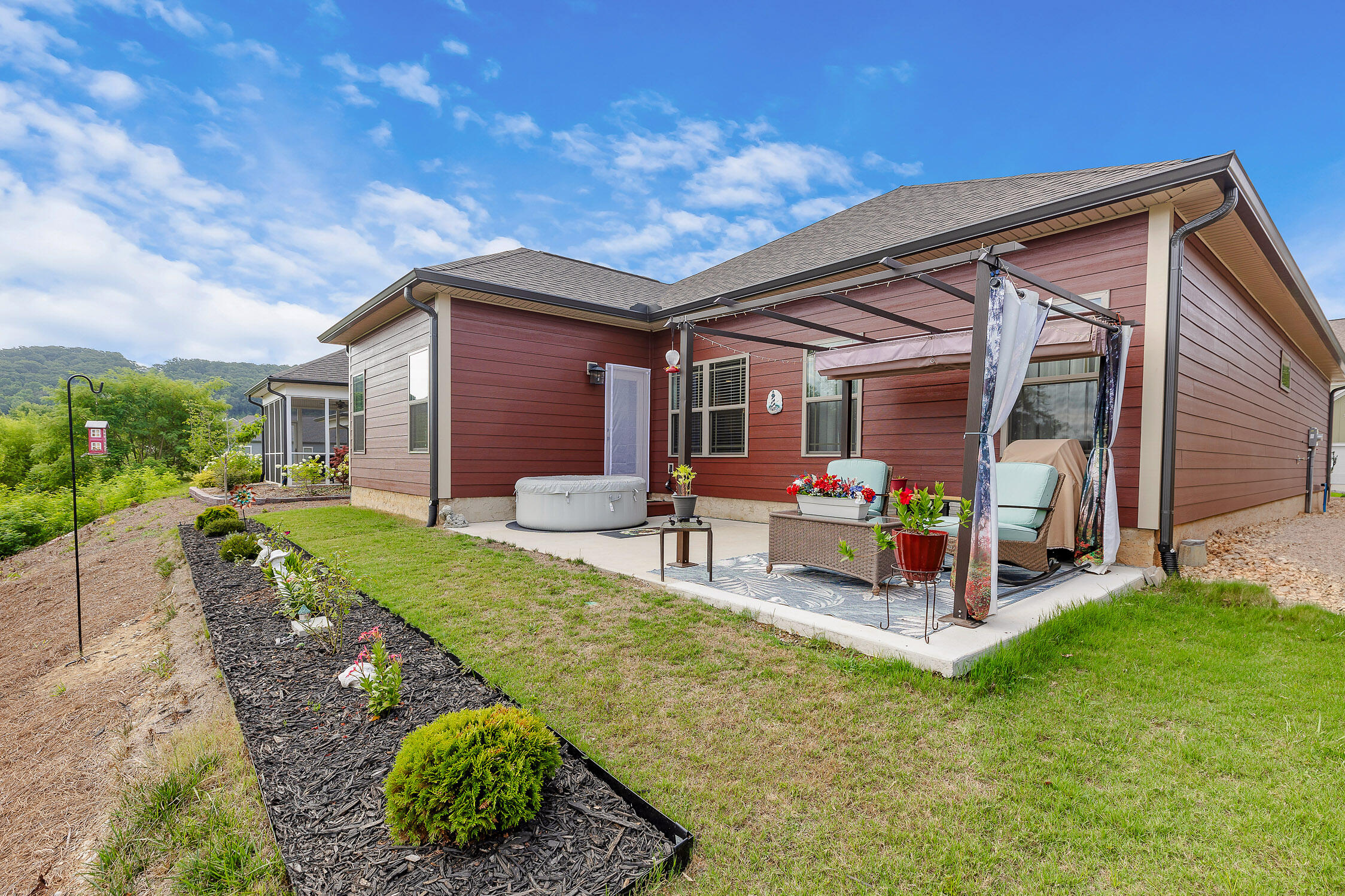 5807 Amber Valley Ln