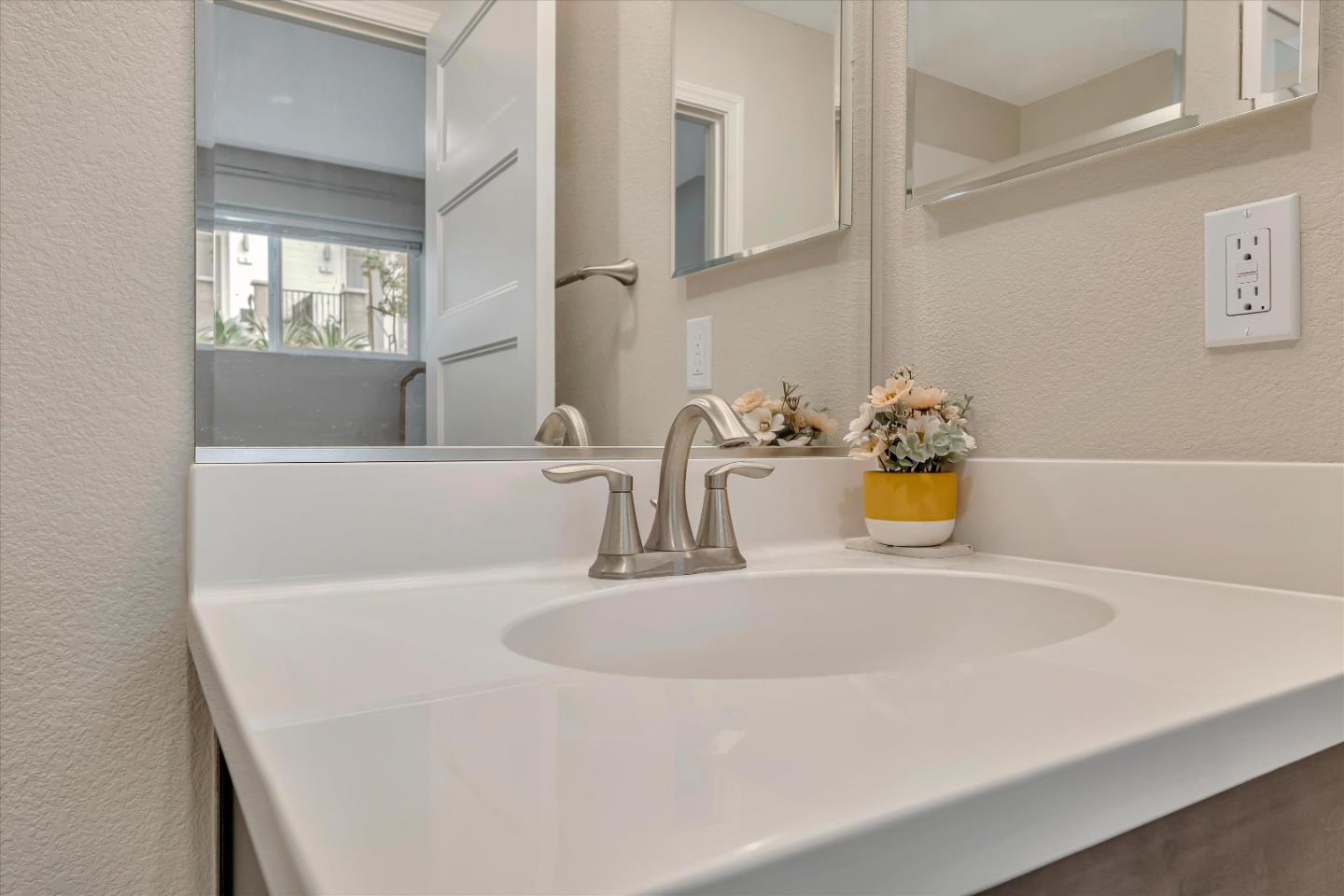 2966 Tony La Rosa PL