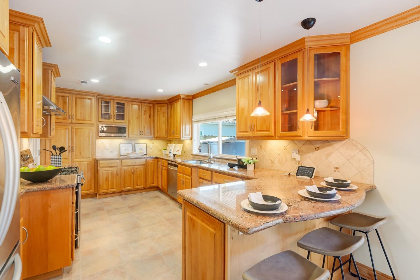 3408 Bay RD