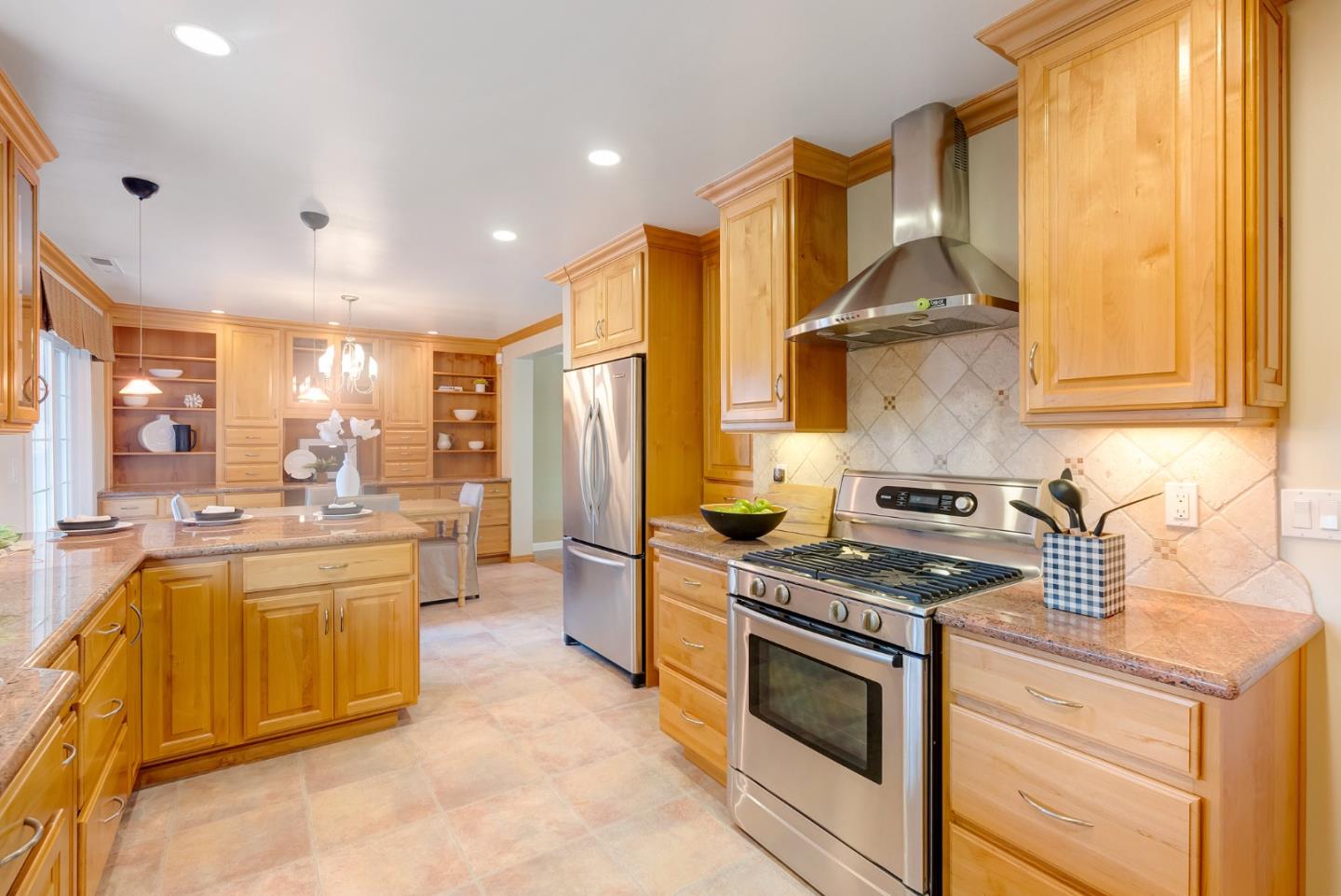 3408 Bay RD