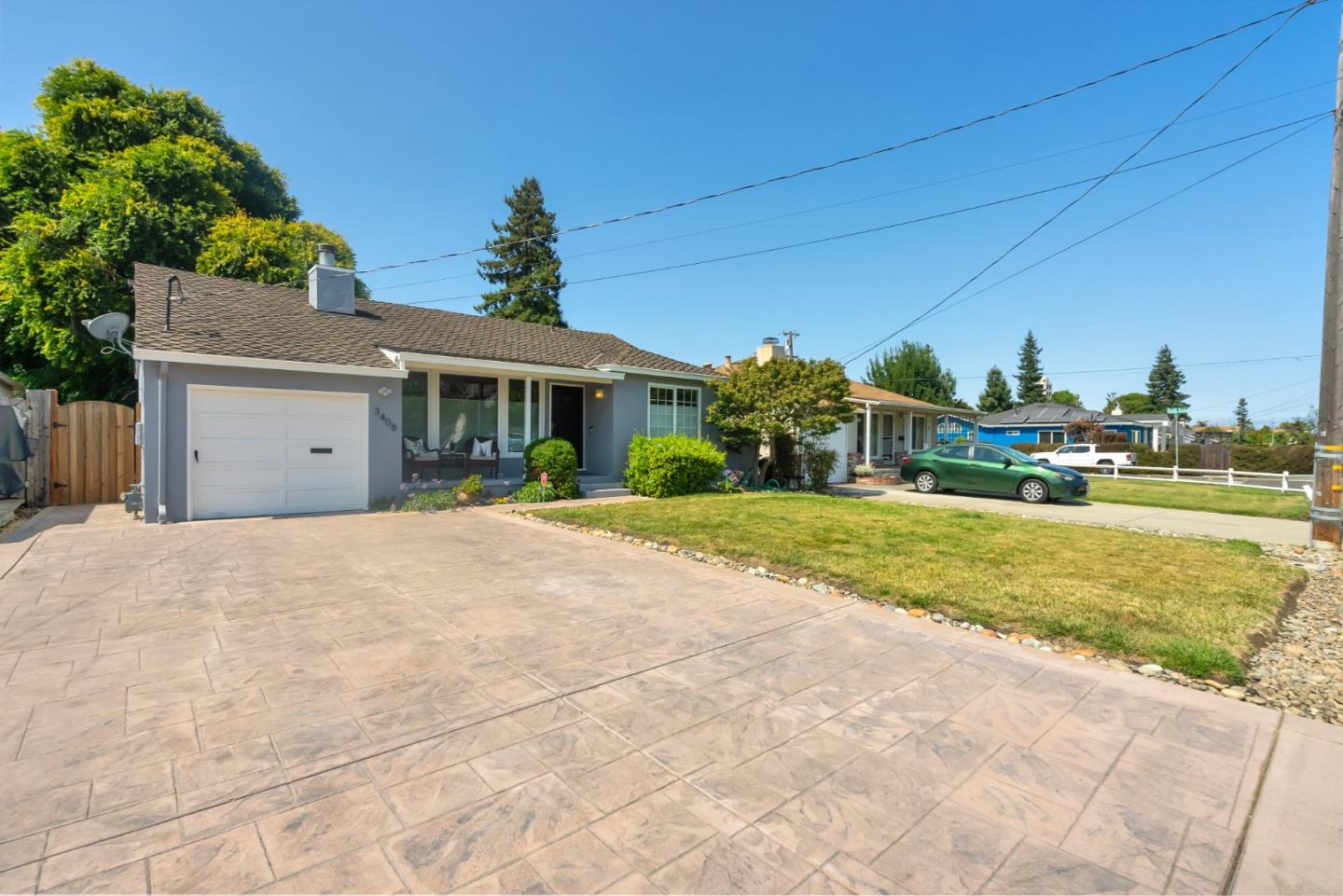 3408 Bay RD