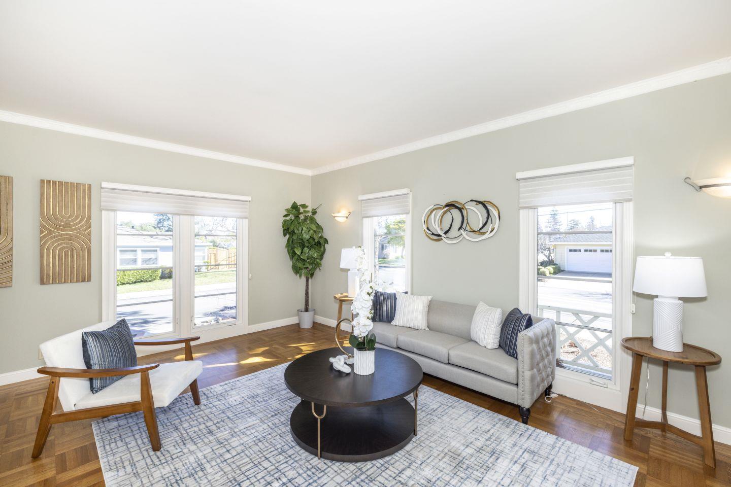 2000 Saint Francis WAY