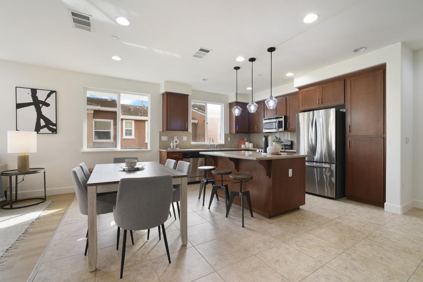 1785 Lee WAY