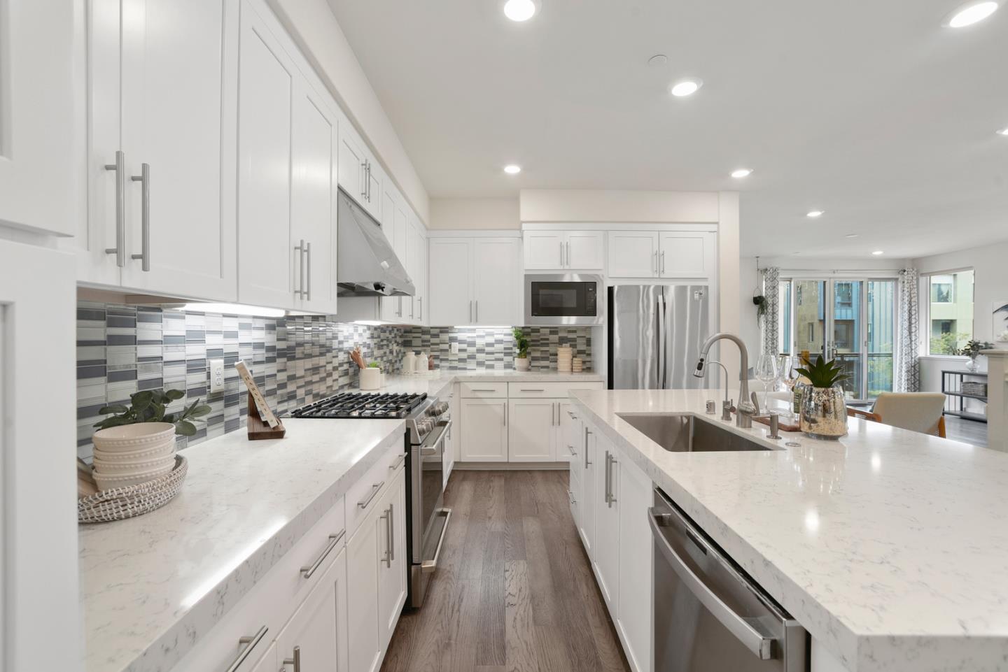 45109 Enlighten CMN 1008