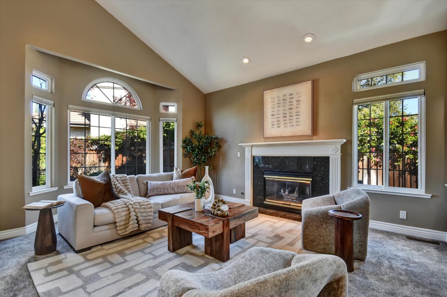 1584 Grackle WAY