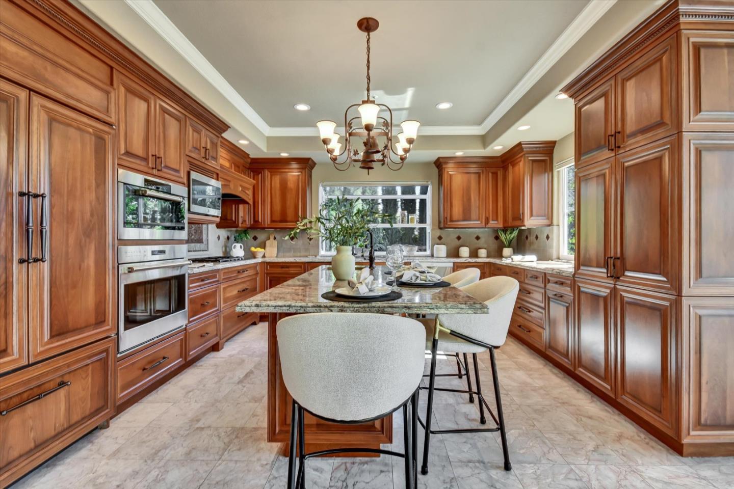 1584 Grackle WAY