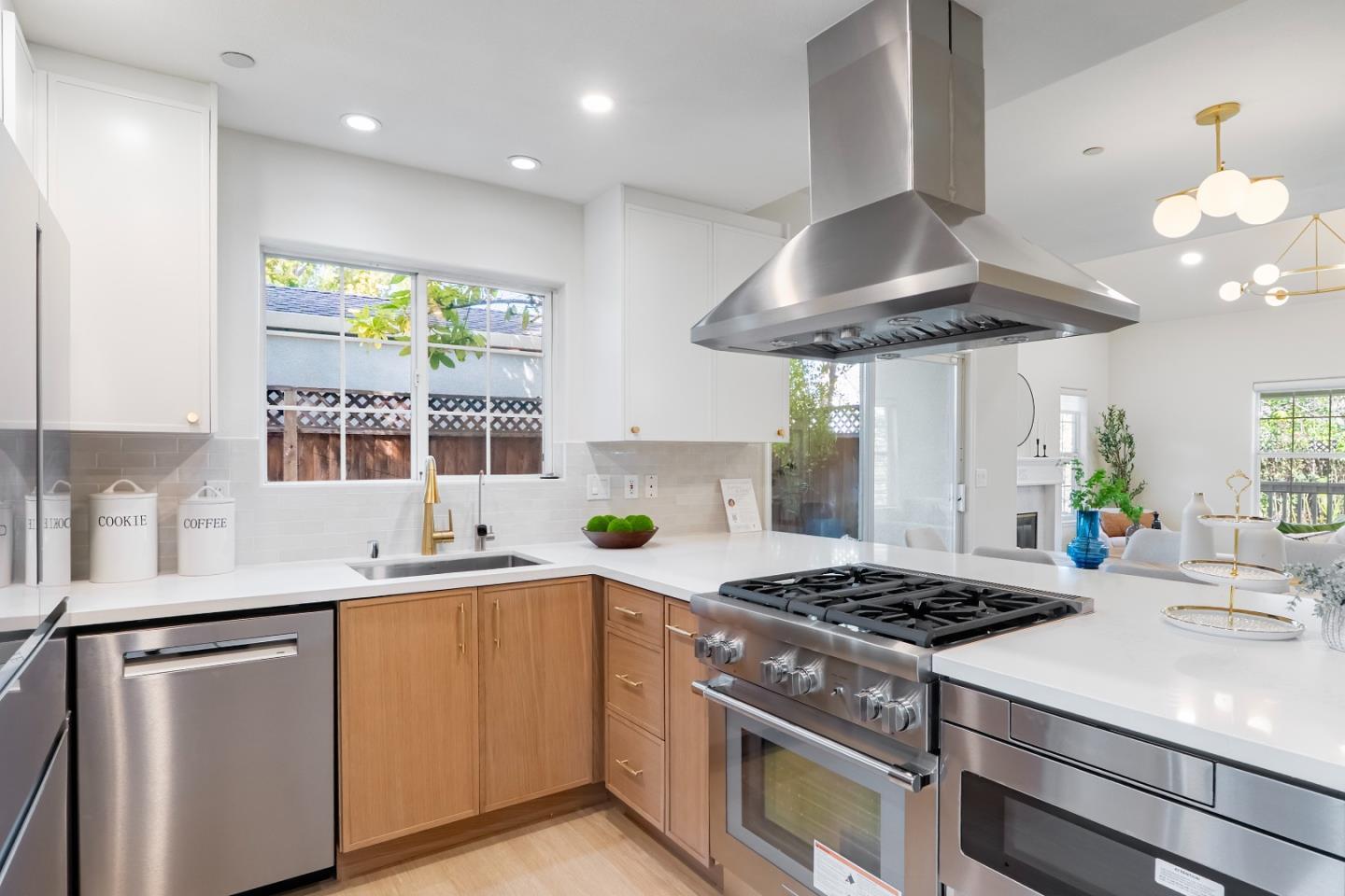 838 Excell Court