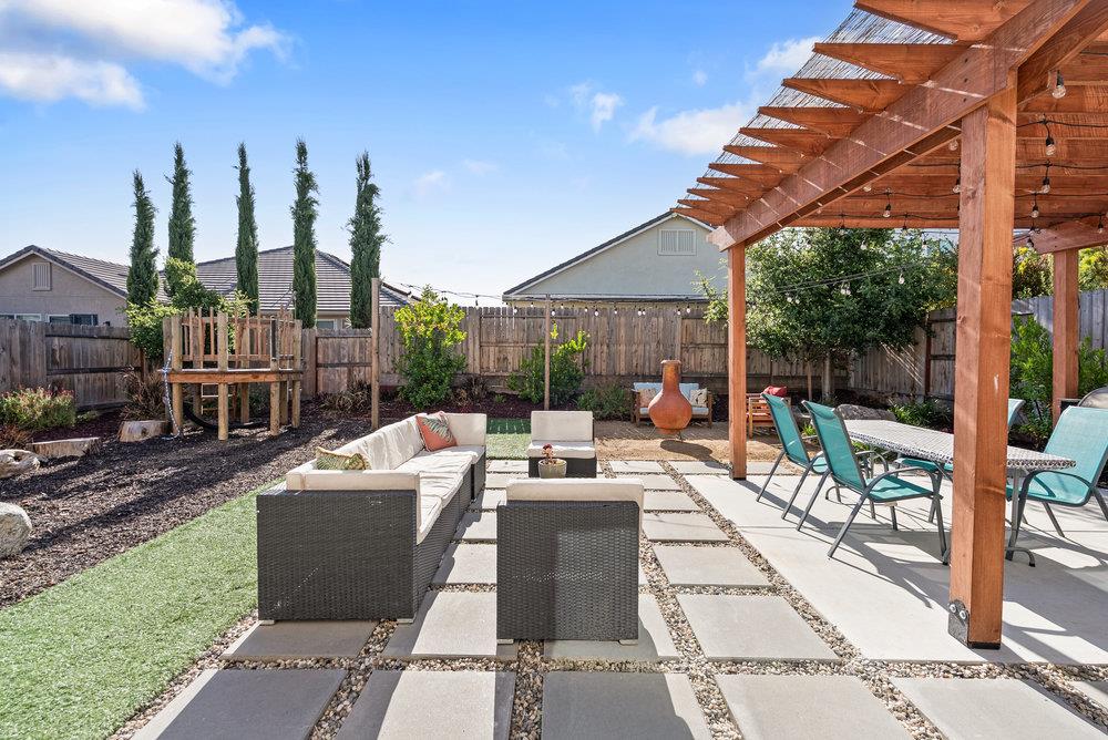 1299 Wildrose Drive