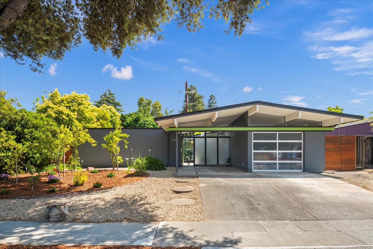 594 West Remington Drive