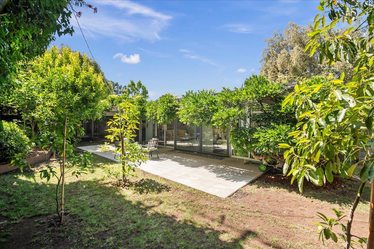 594 West Remington Drive