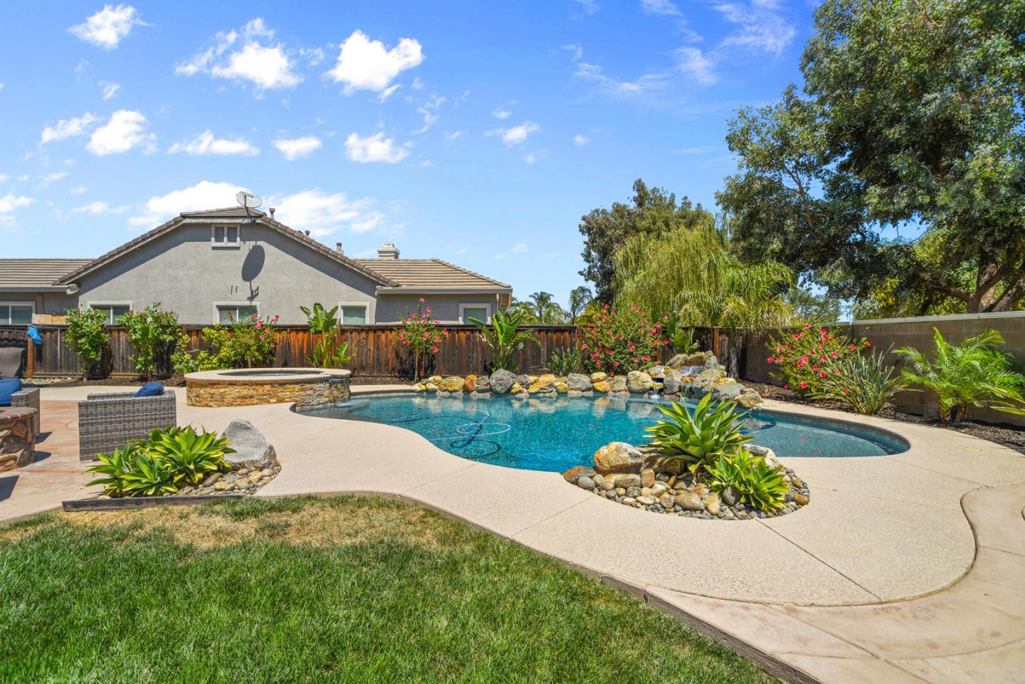2264 Star Lilly Court