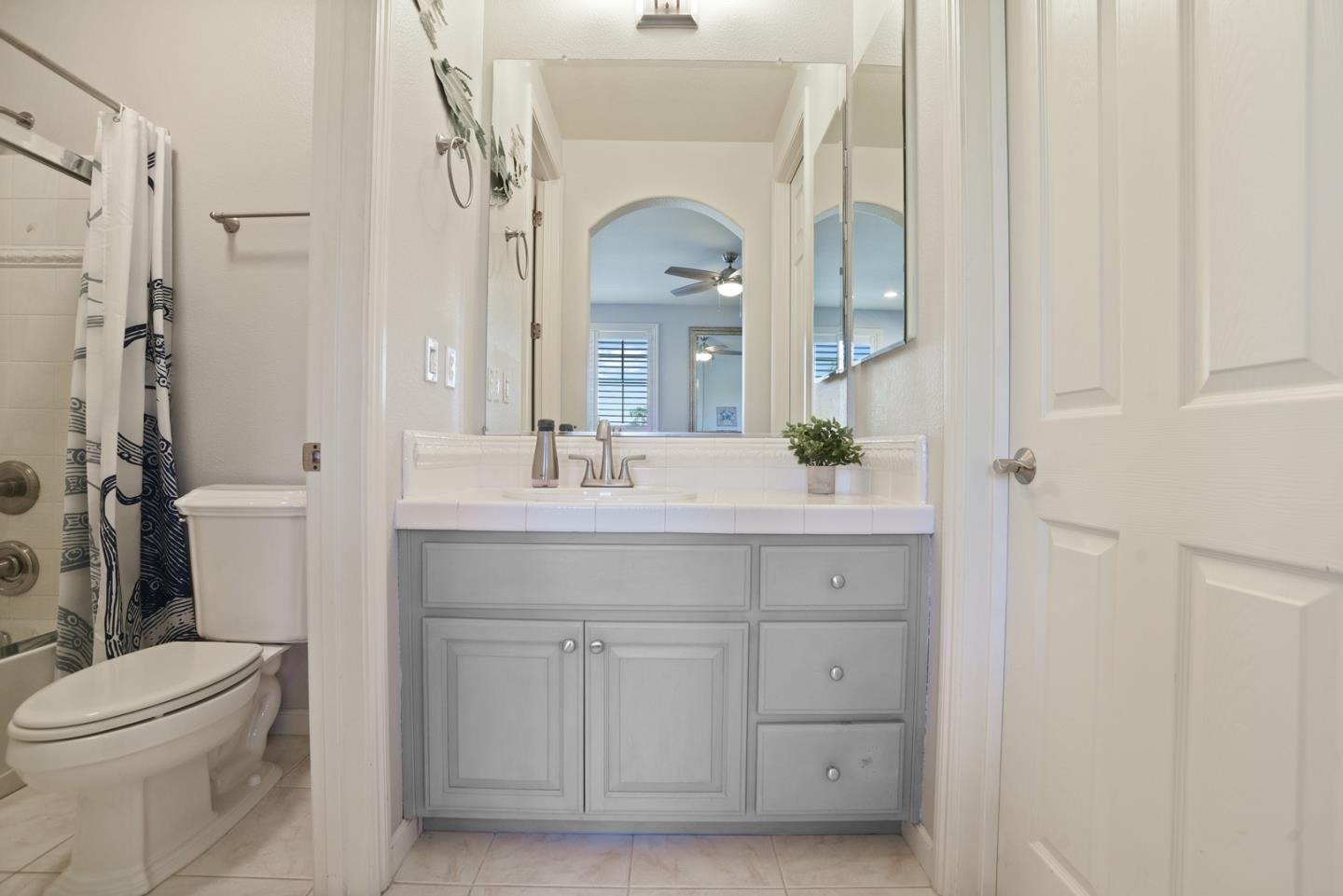 2264 Star Lilly Court