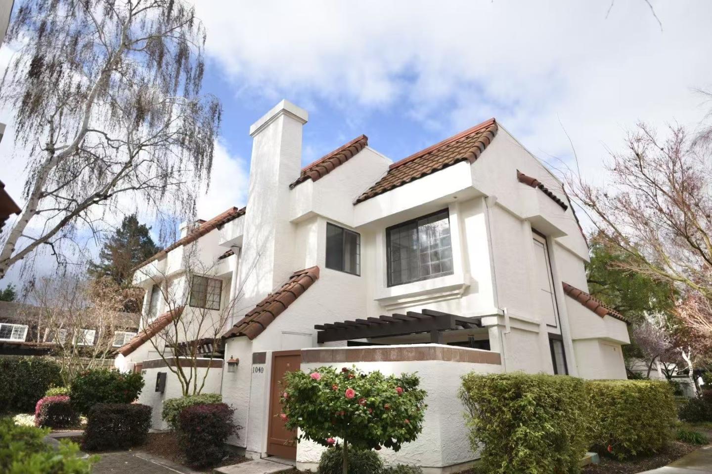 1040 Chula Vista Terrace