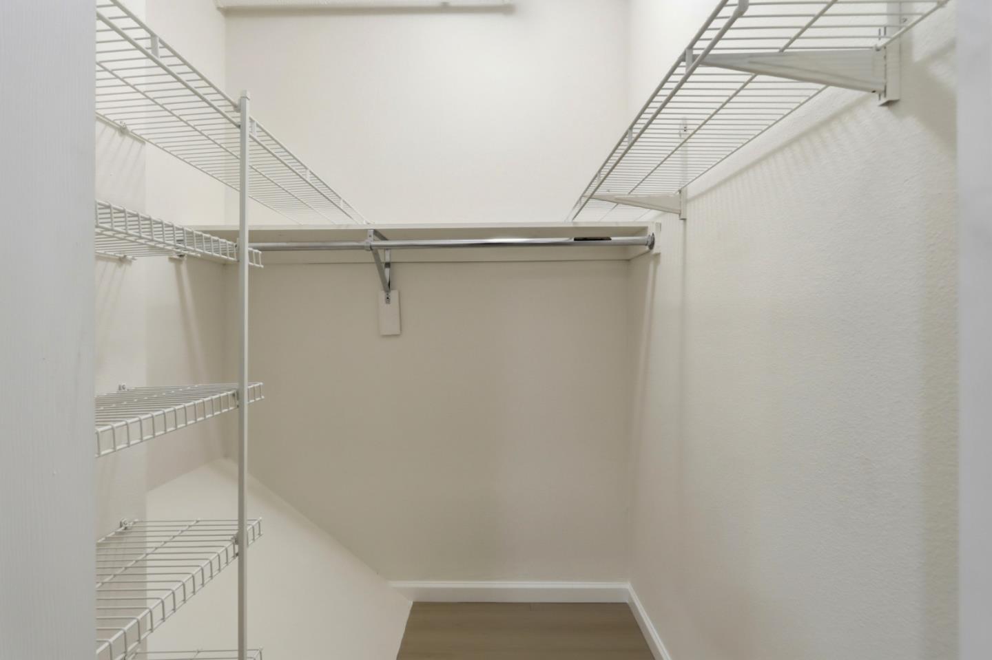 334 Dunsmuir Terrace 3