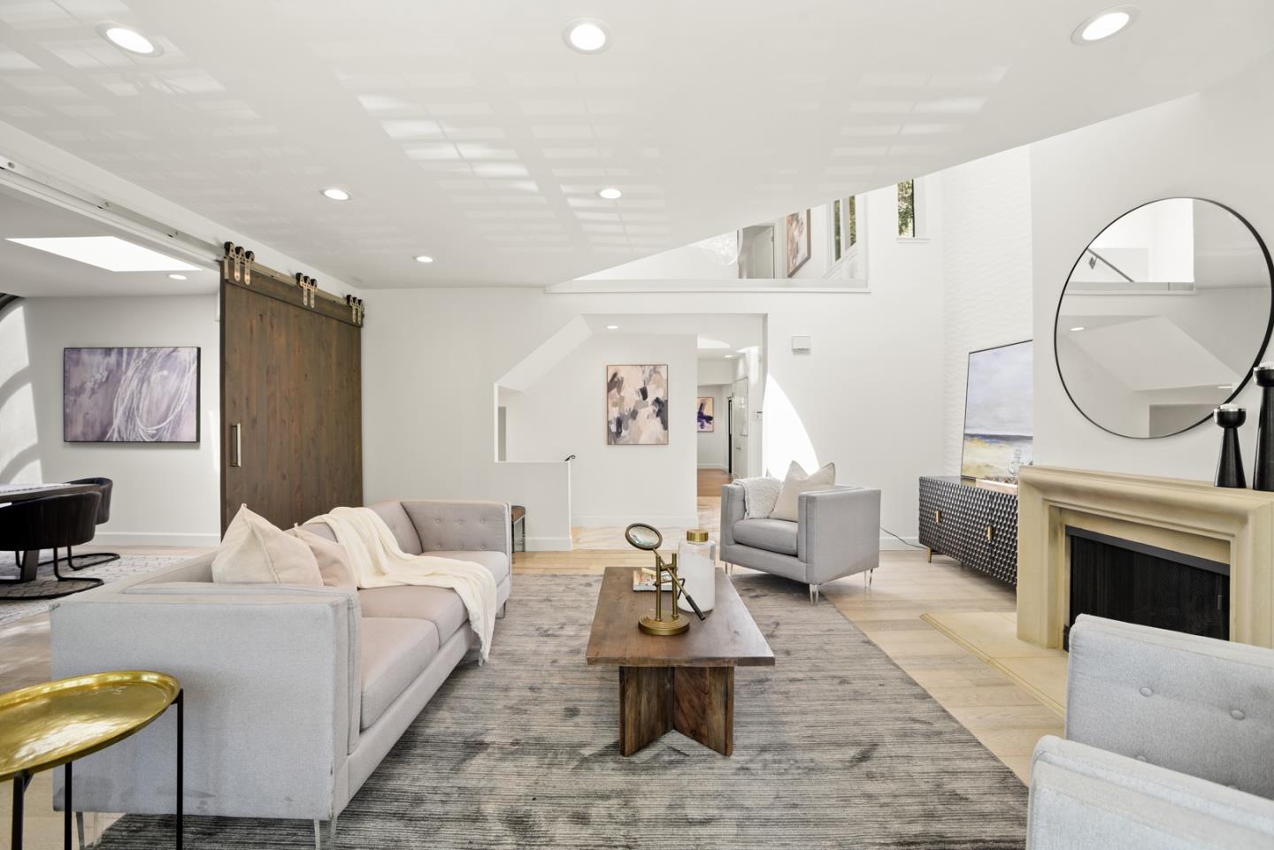 1130 Chula Vista Drive