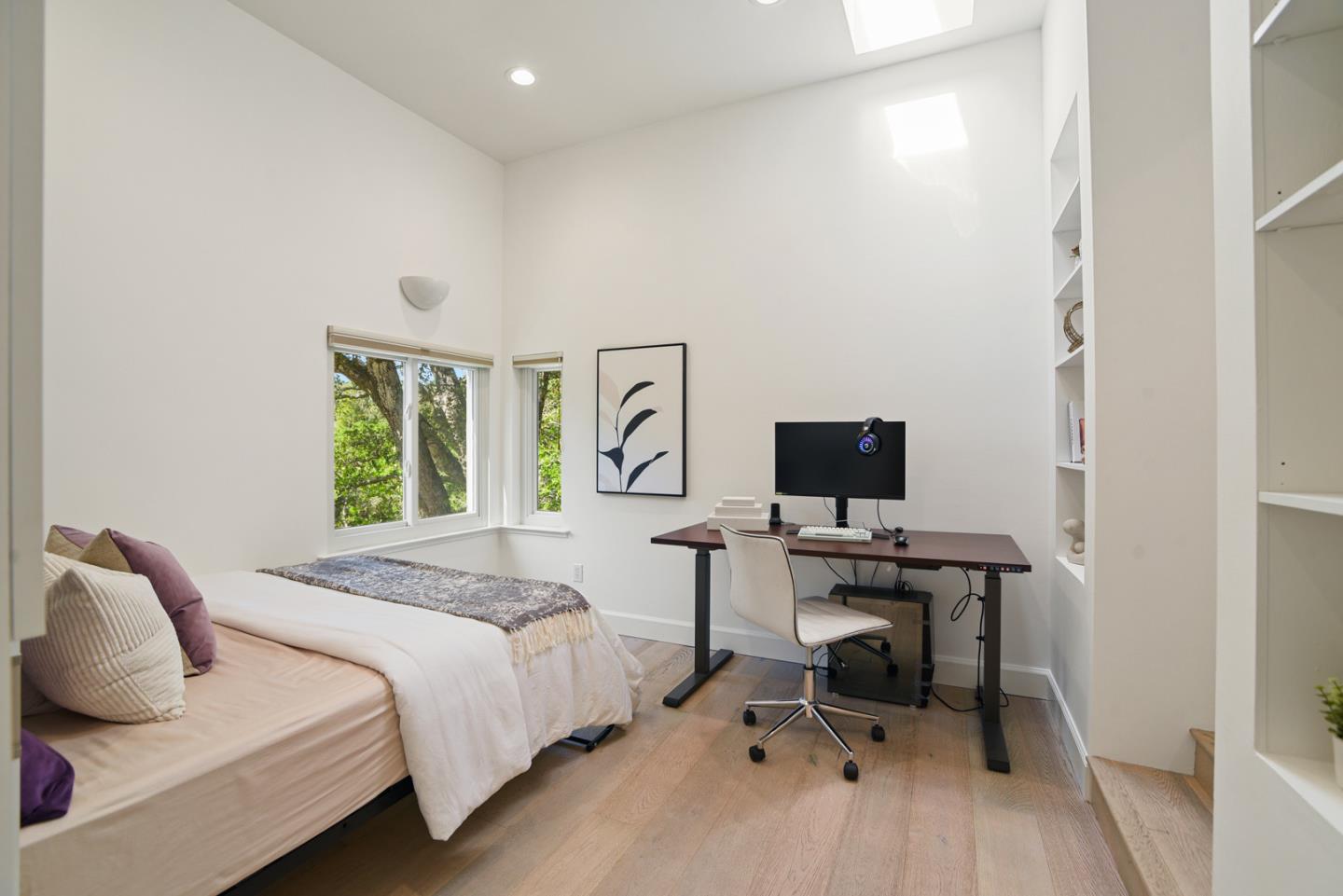 1130 Chula Vista Drive