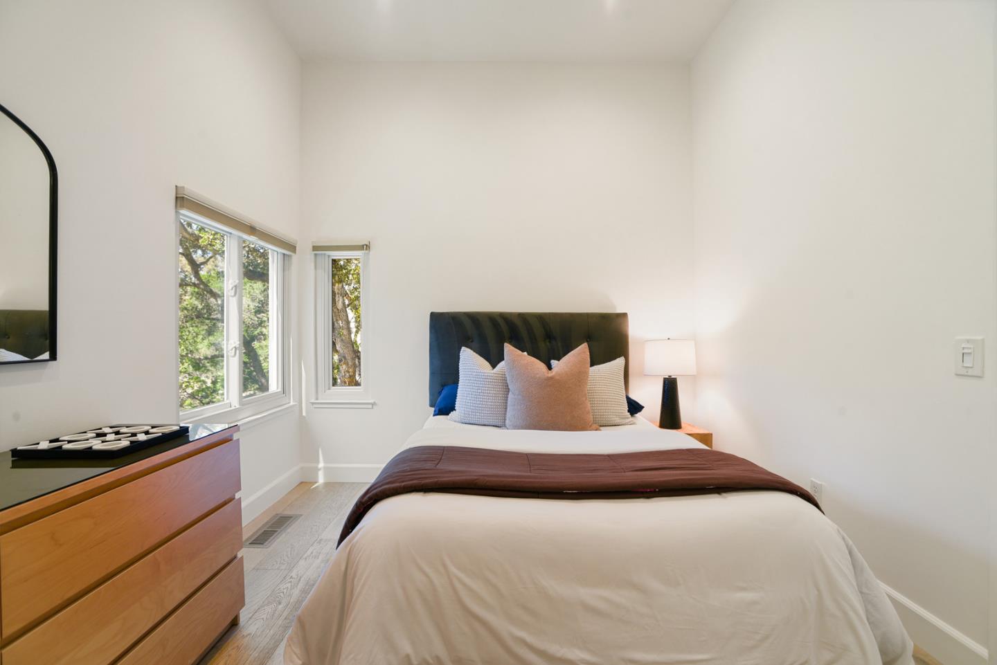 1130 Chula Vista Drive