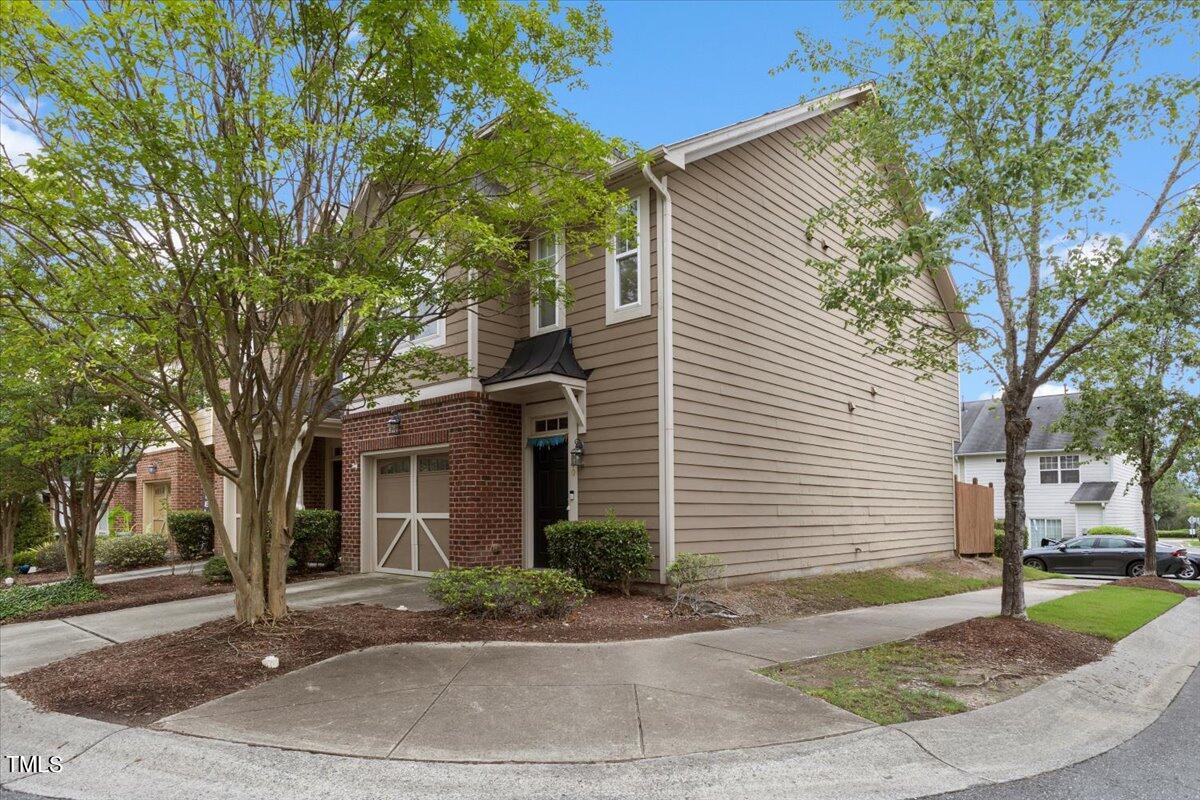 600 Baucom Grove Court