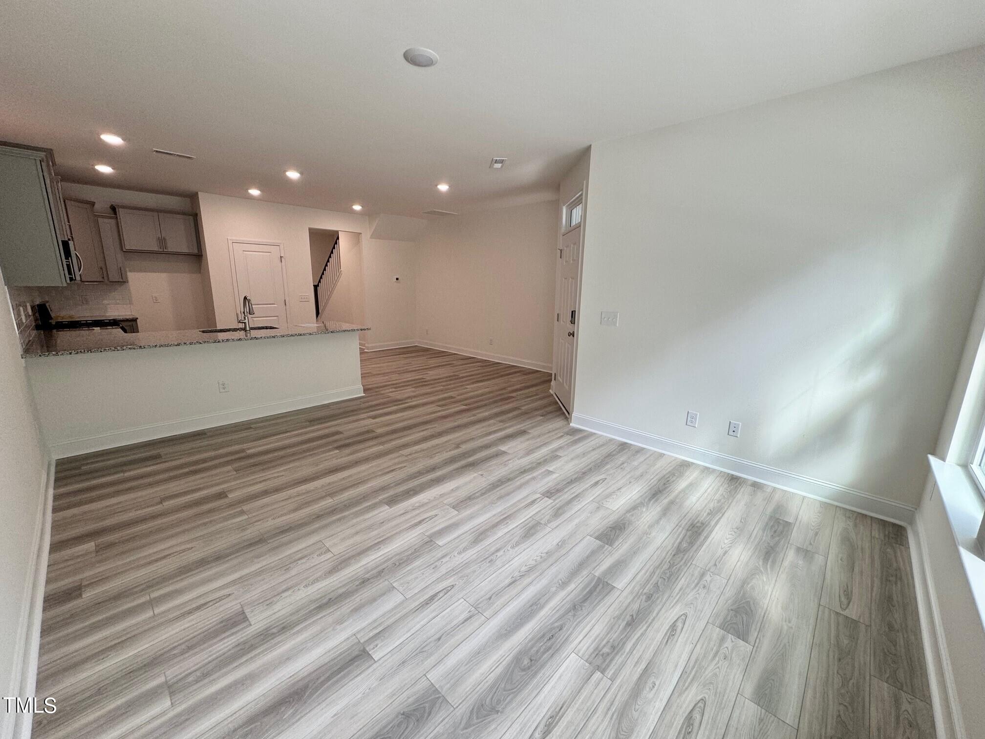 440 La Maison Avenue # 15