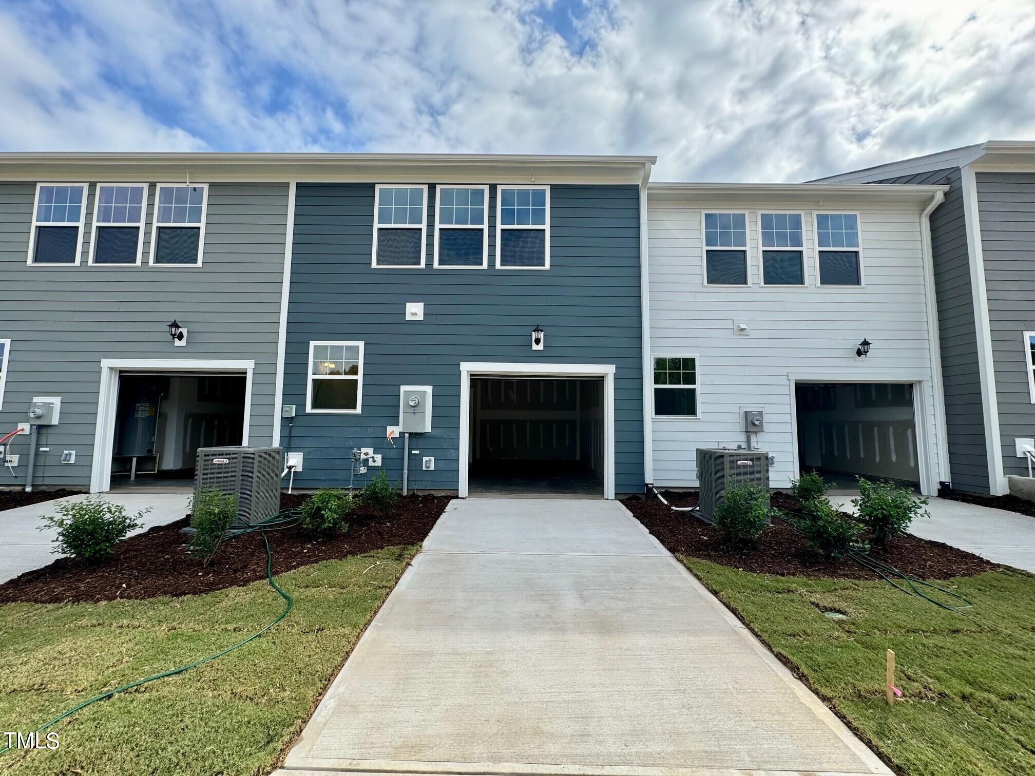 440 La Maison Avenue # 15