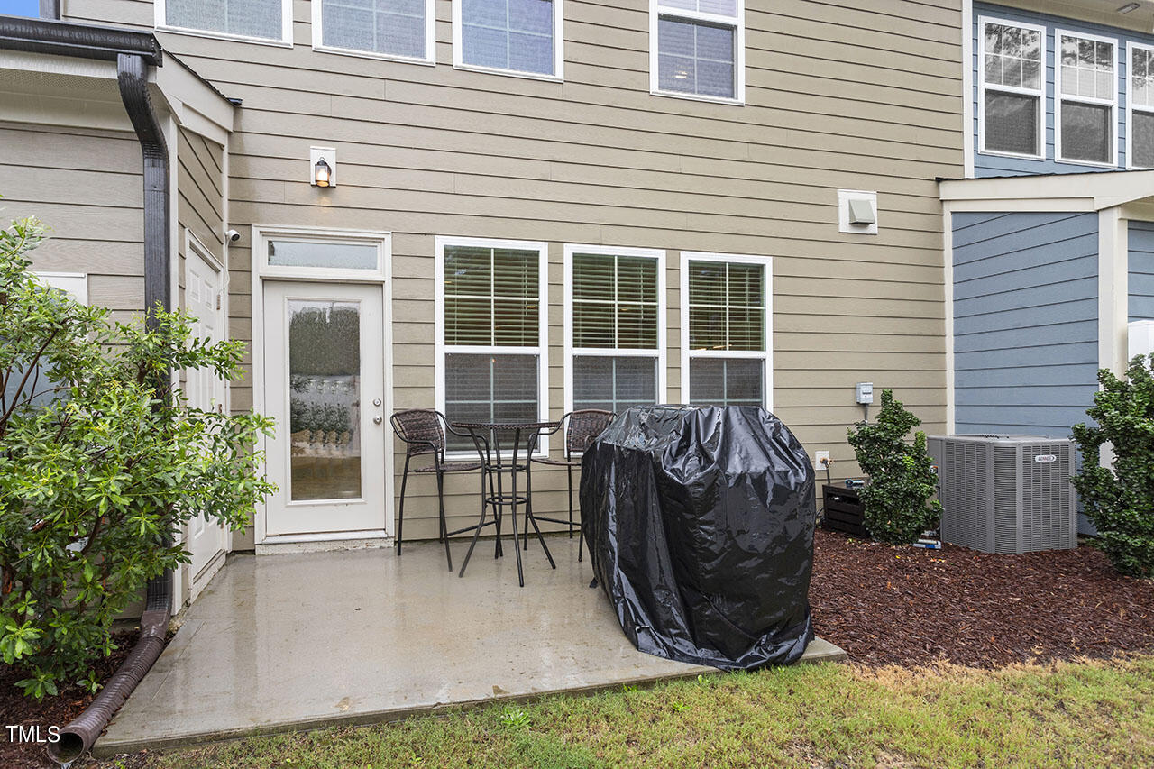 1008 Pershing Glen Court