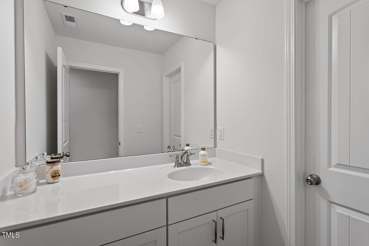 1008 Pershing Glen Court