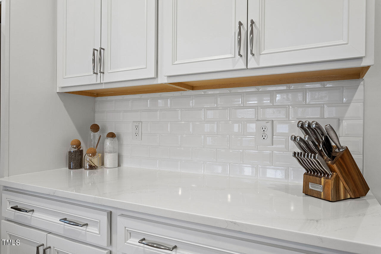 1008 Pershing Glen Court