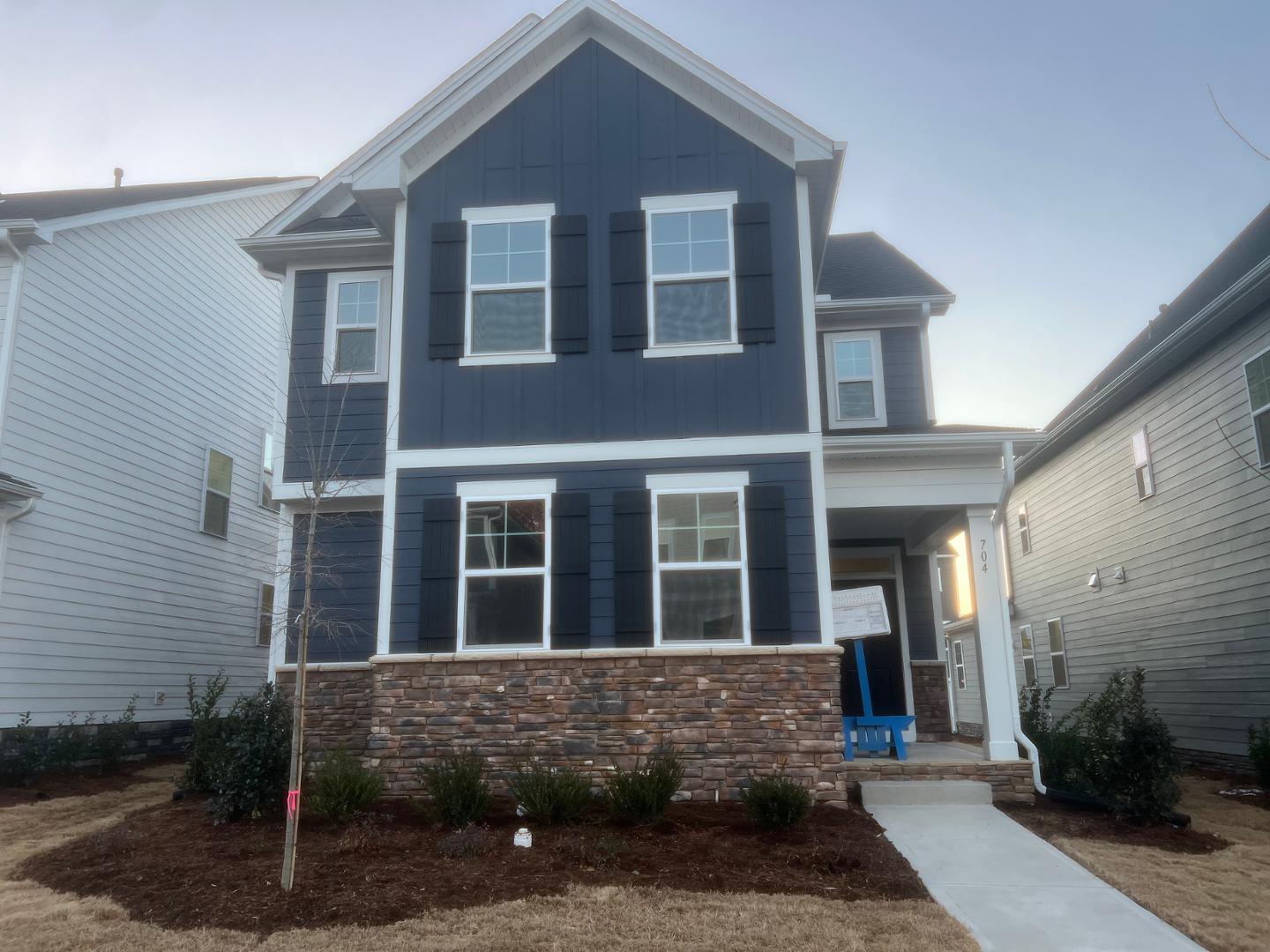 704 Longleaf Grove Lane