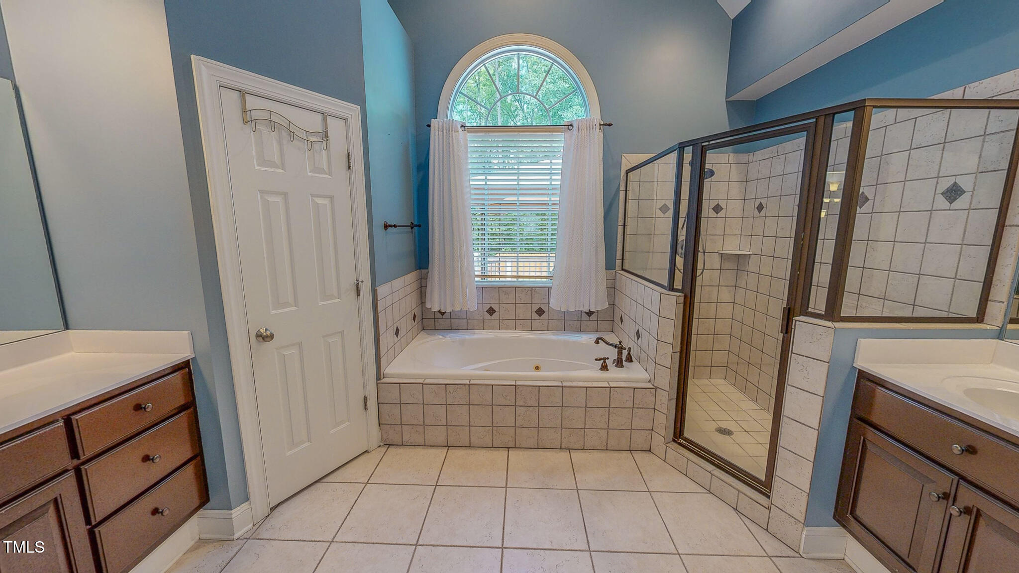 19 Rivers Edge Court