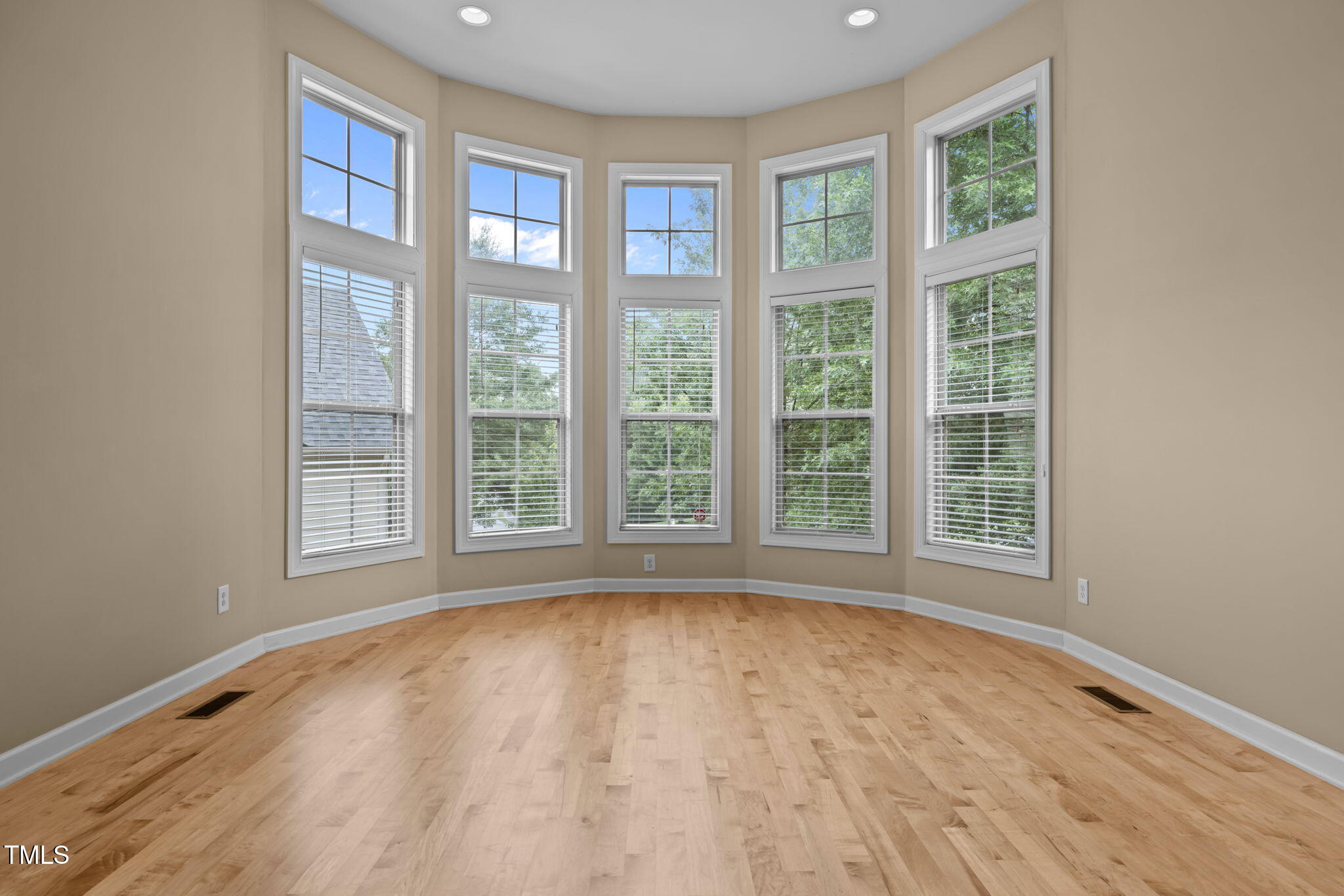 5304 Lyon Farm Drive