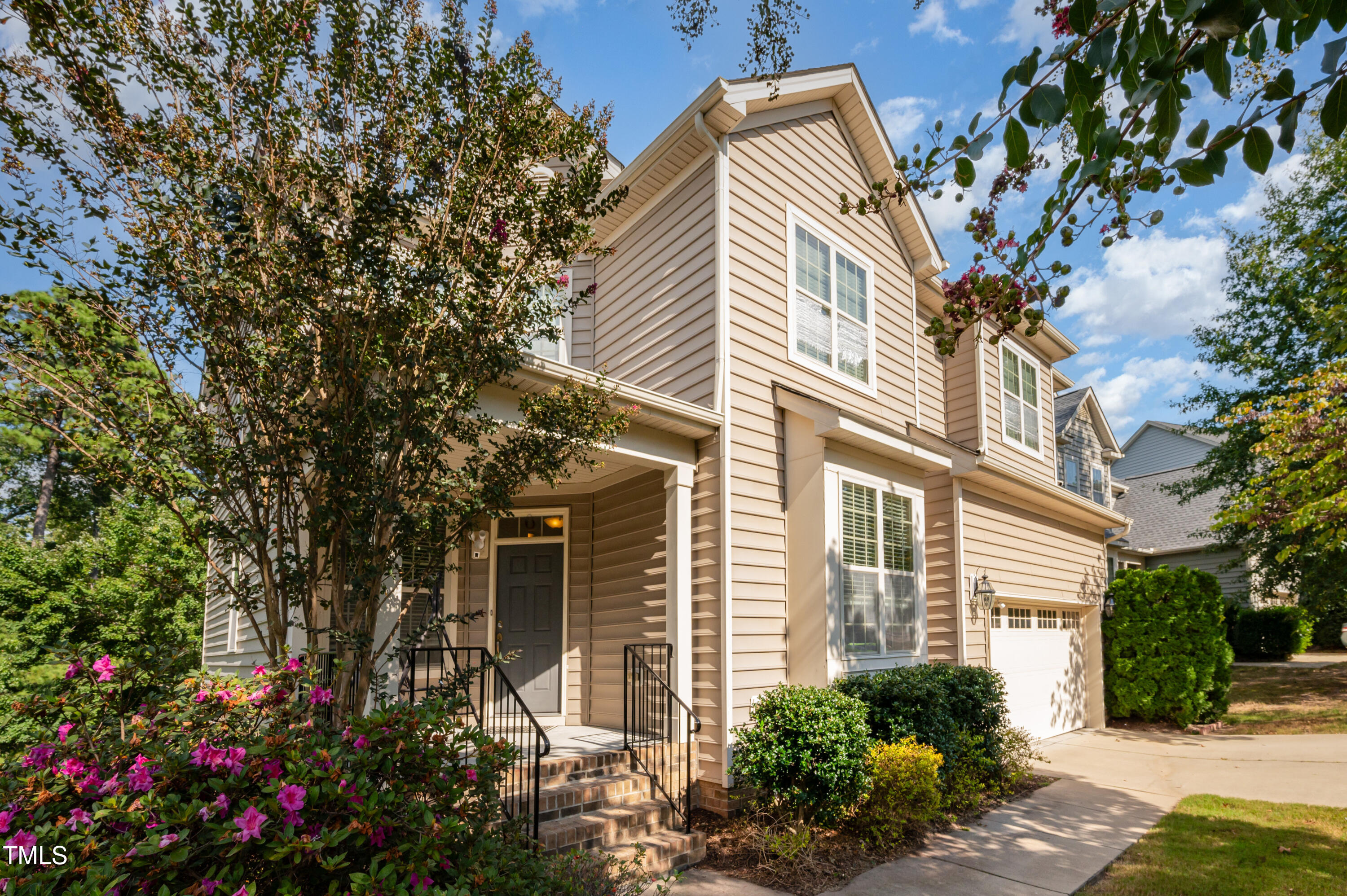 528 Mesquite Ridge Place