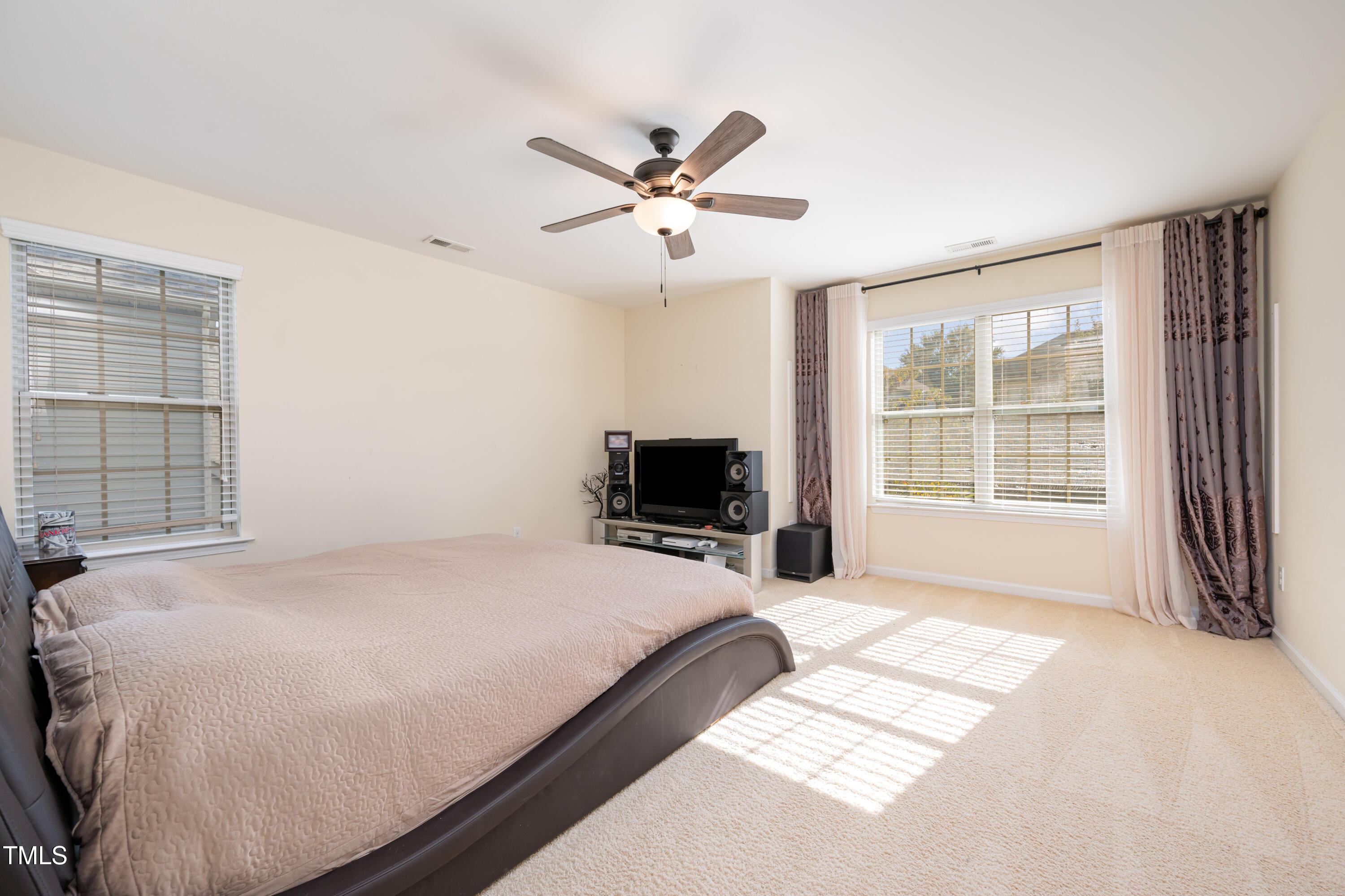 528 Mesquite Ridge Place