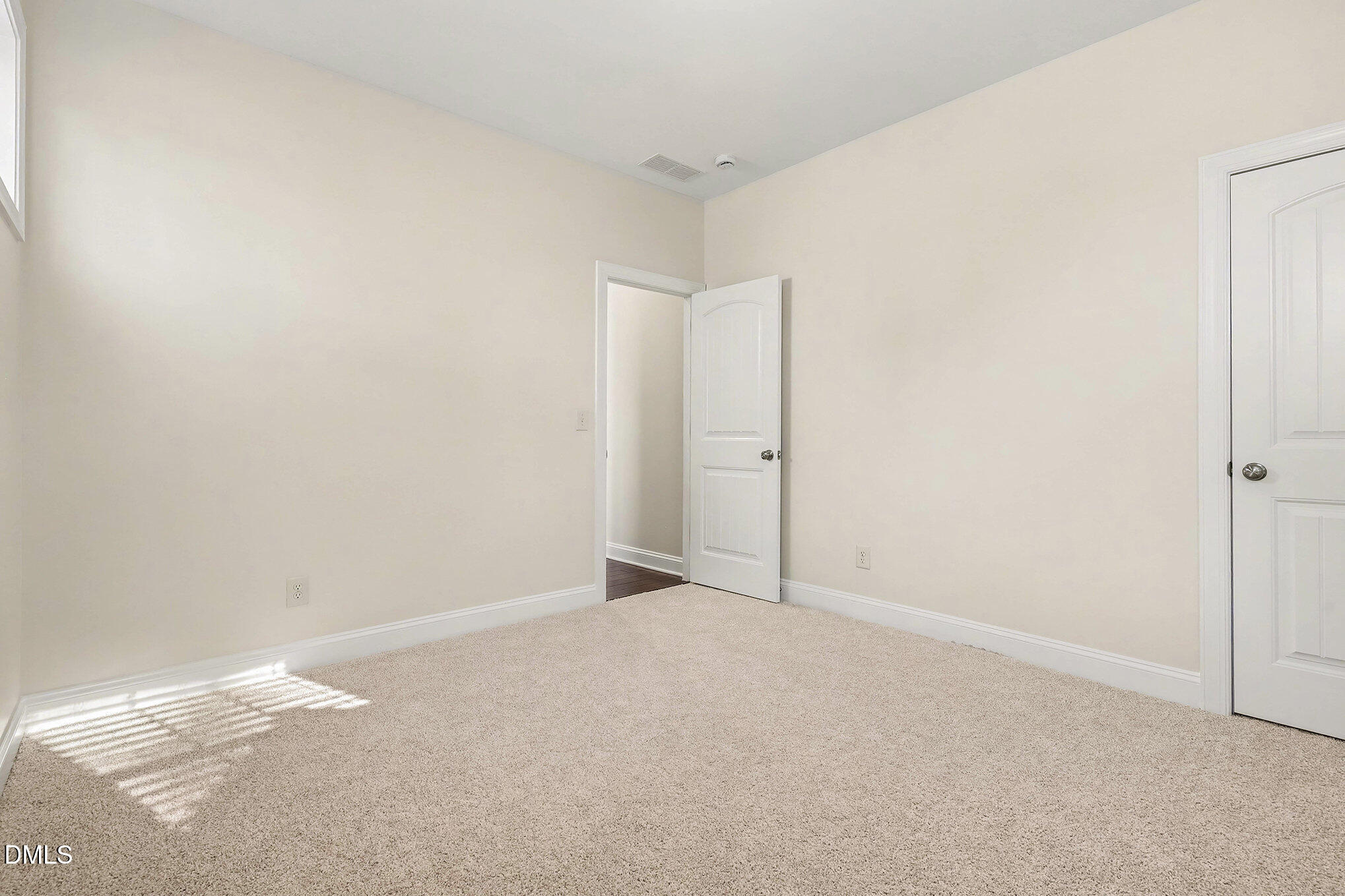 1012 Holland Bend Drive NE