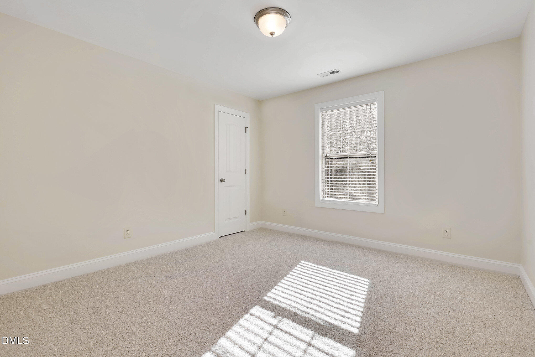 1012 Holland Bend Drive NE