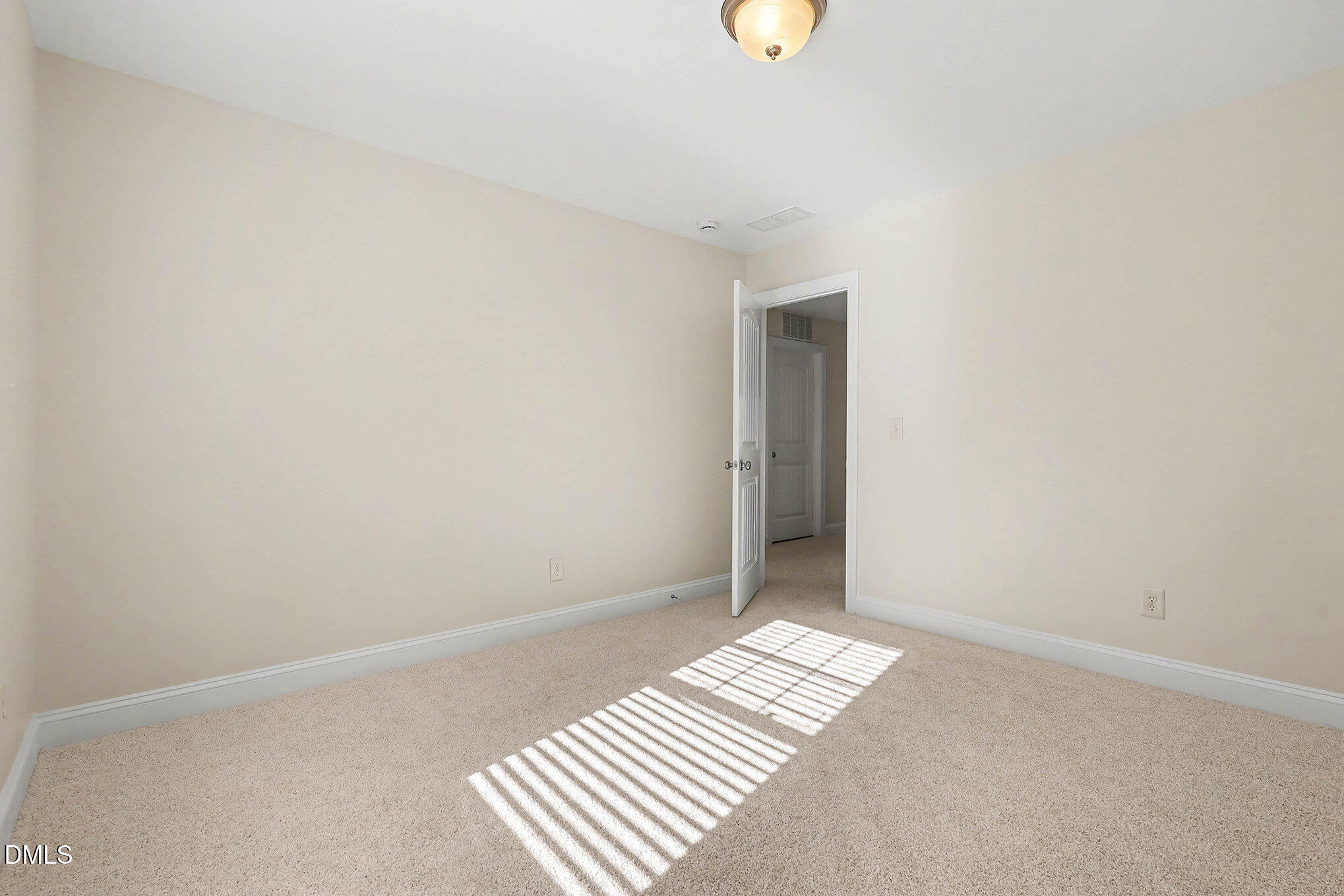 1012 Holland Bend Drive NE