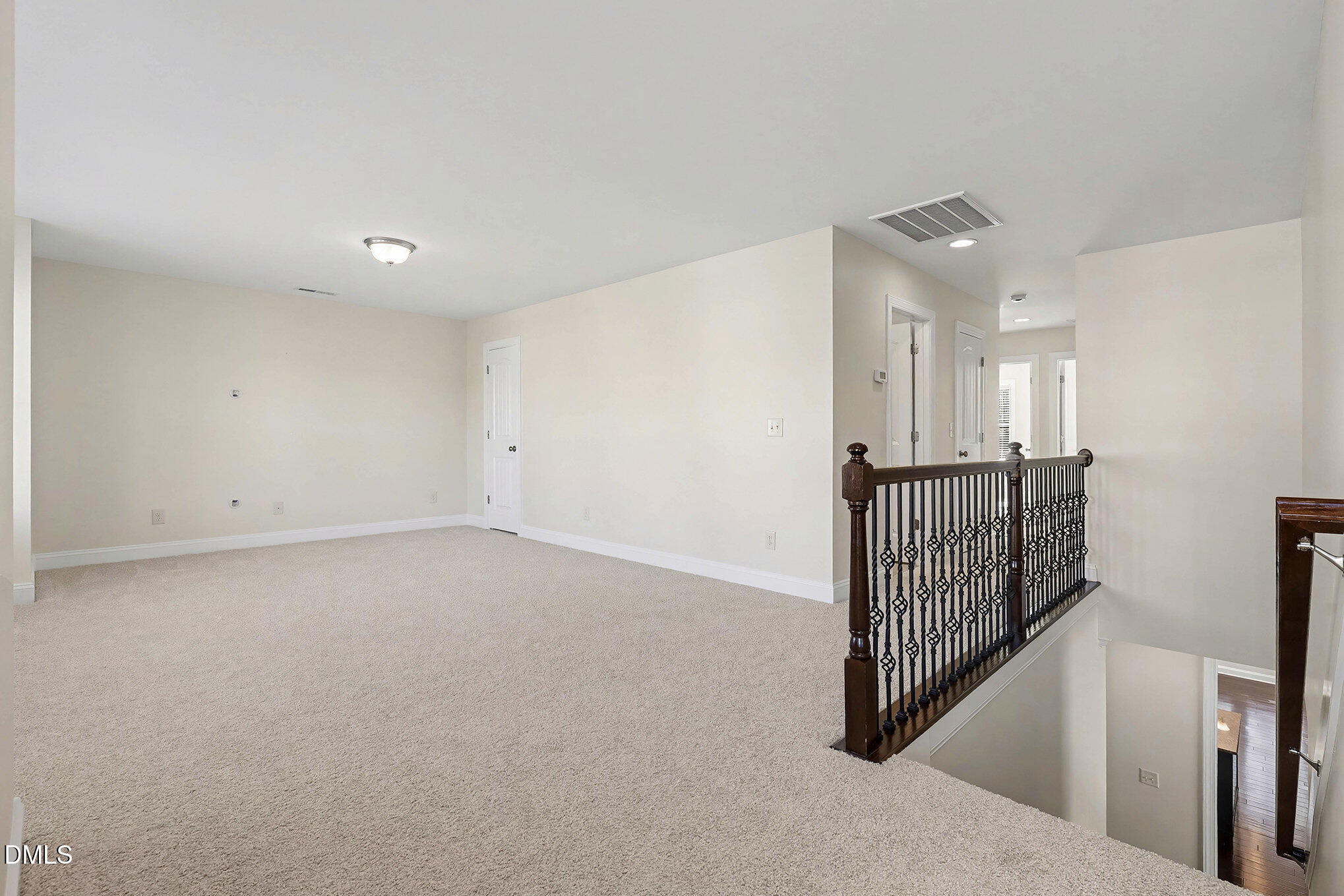 1012 Holland Bend Drive NE