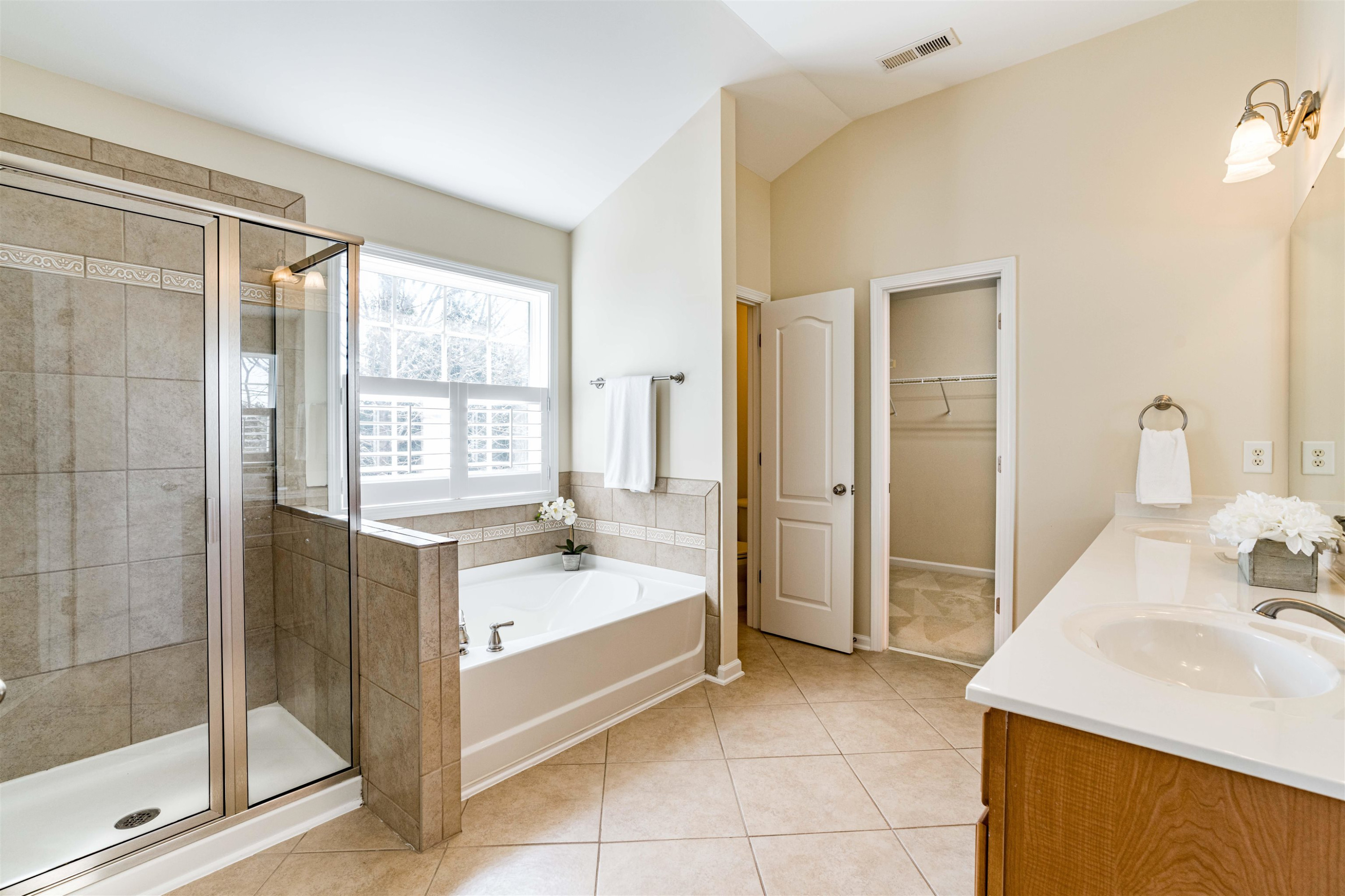 102 Lacuna Woods Lane