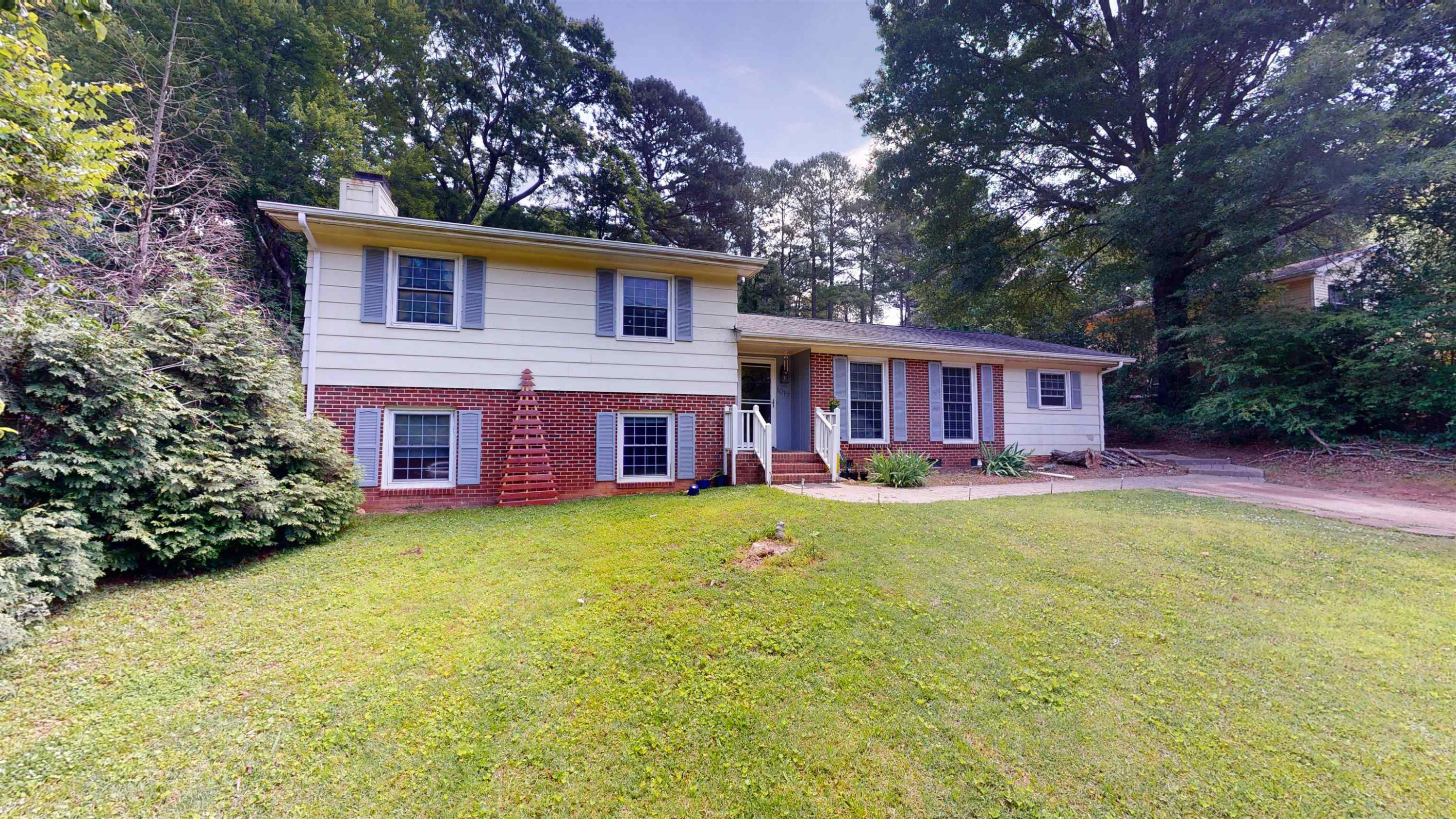 1017 Plantation Drive