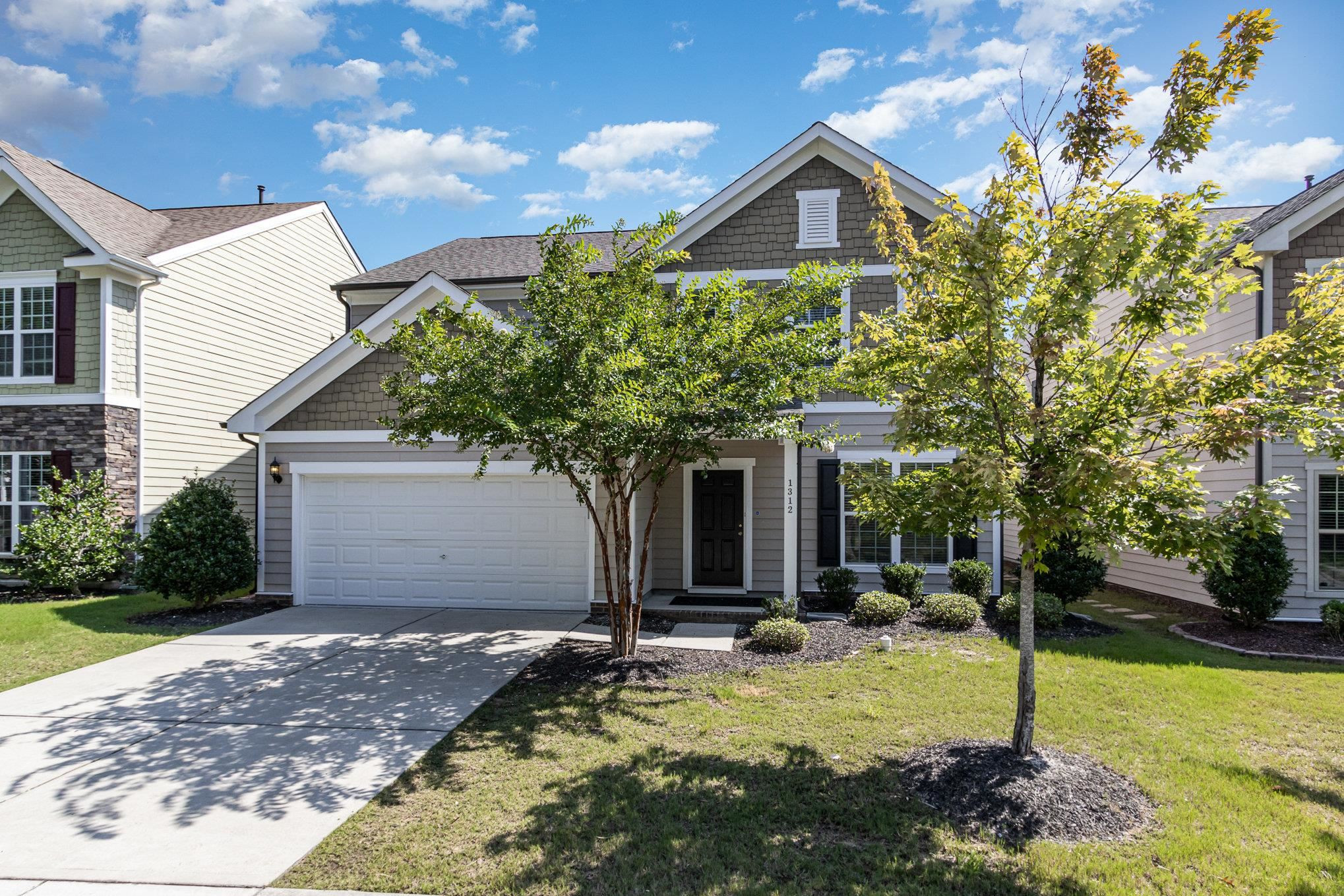 1312 Cozy Oak Avenue