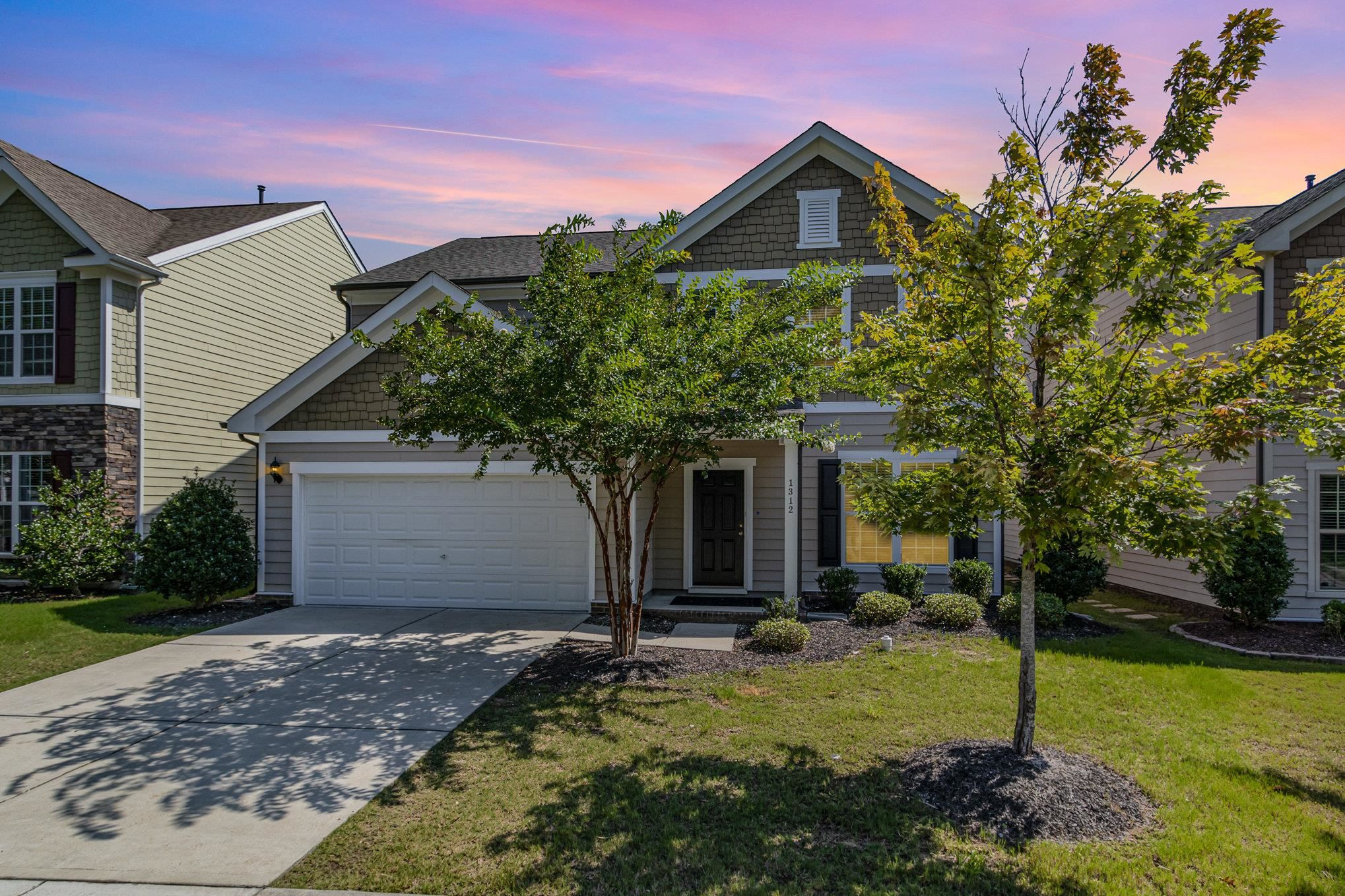 1312 Cozy Oak Avenue